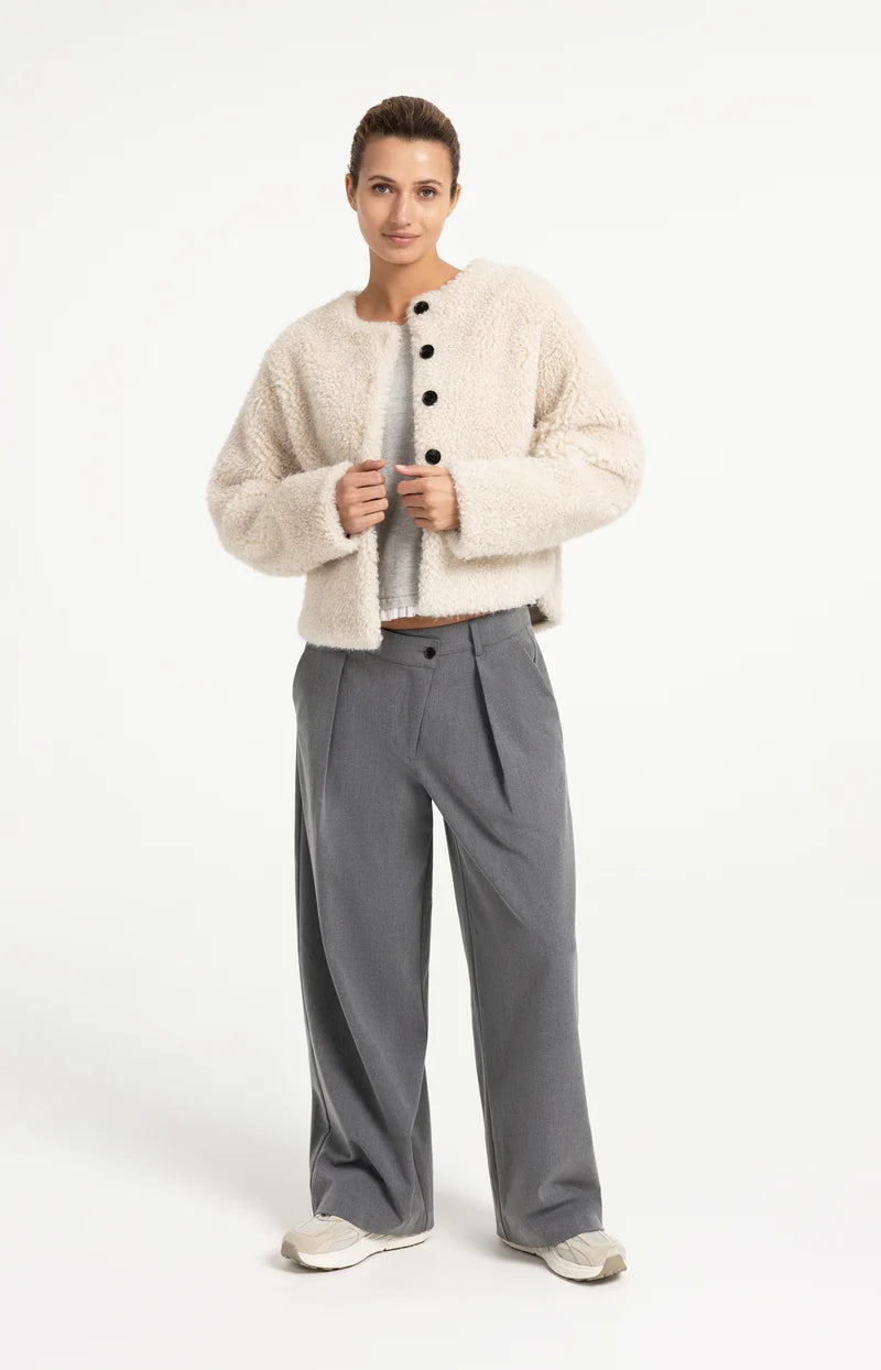Feinstrick-Pullover mit Rüschenborten