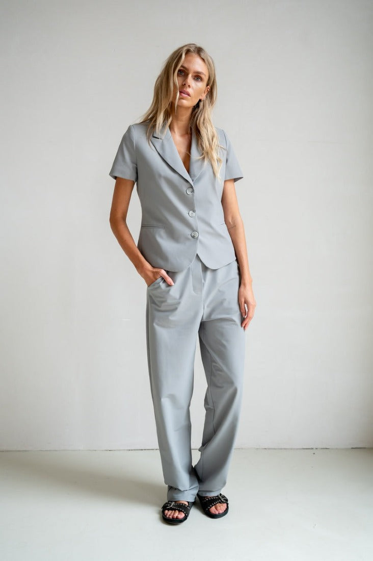 Penn & Ink Blazer Monument