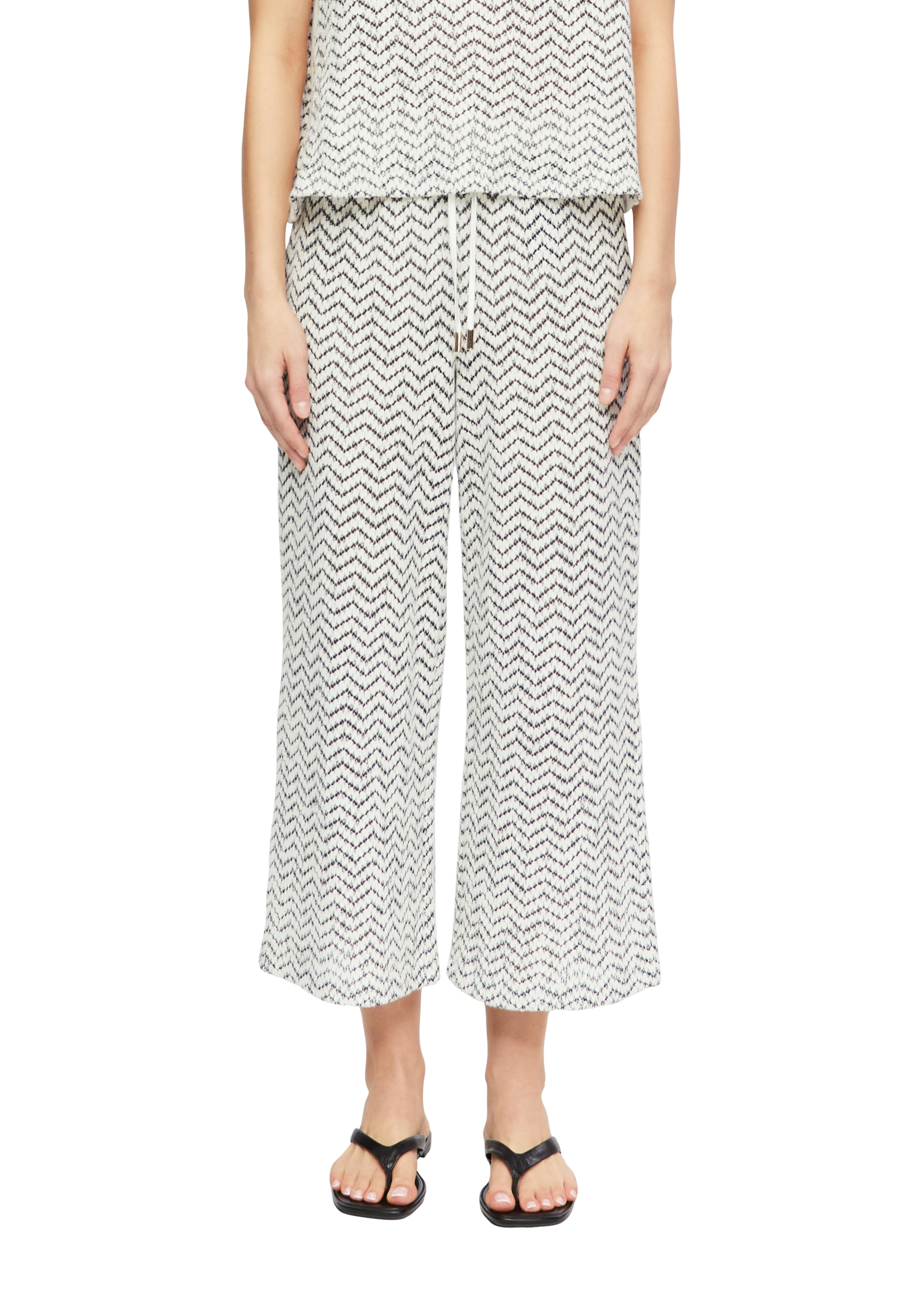Hose mit Strickmuster