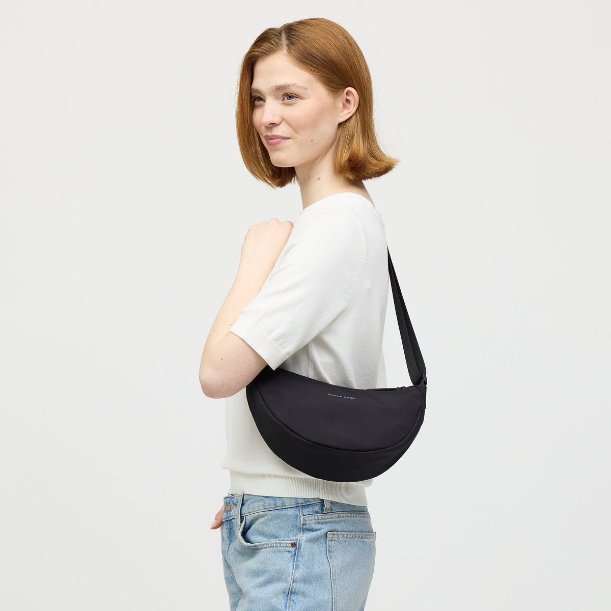 Tasche Essential Moon Bag