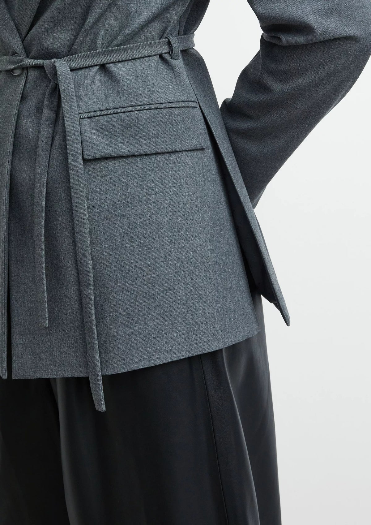 Blazer mit Bindegürtel