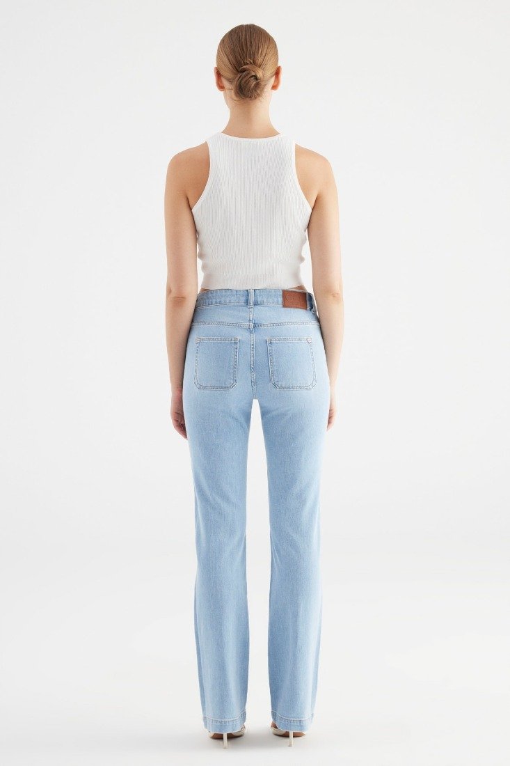 Flared Leg Jeans Diana