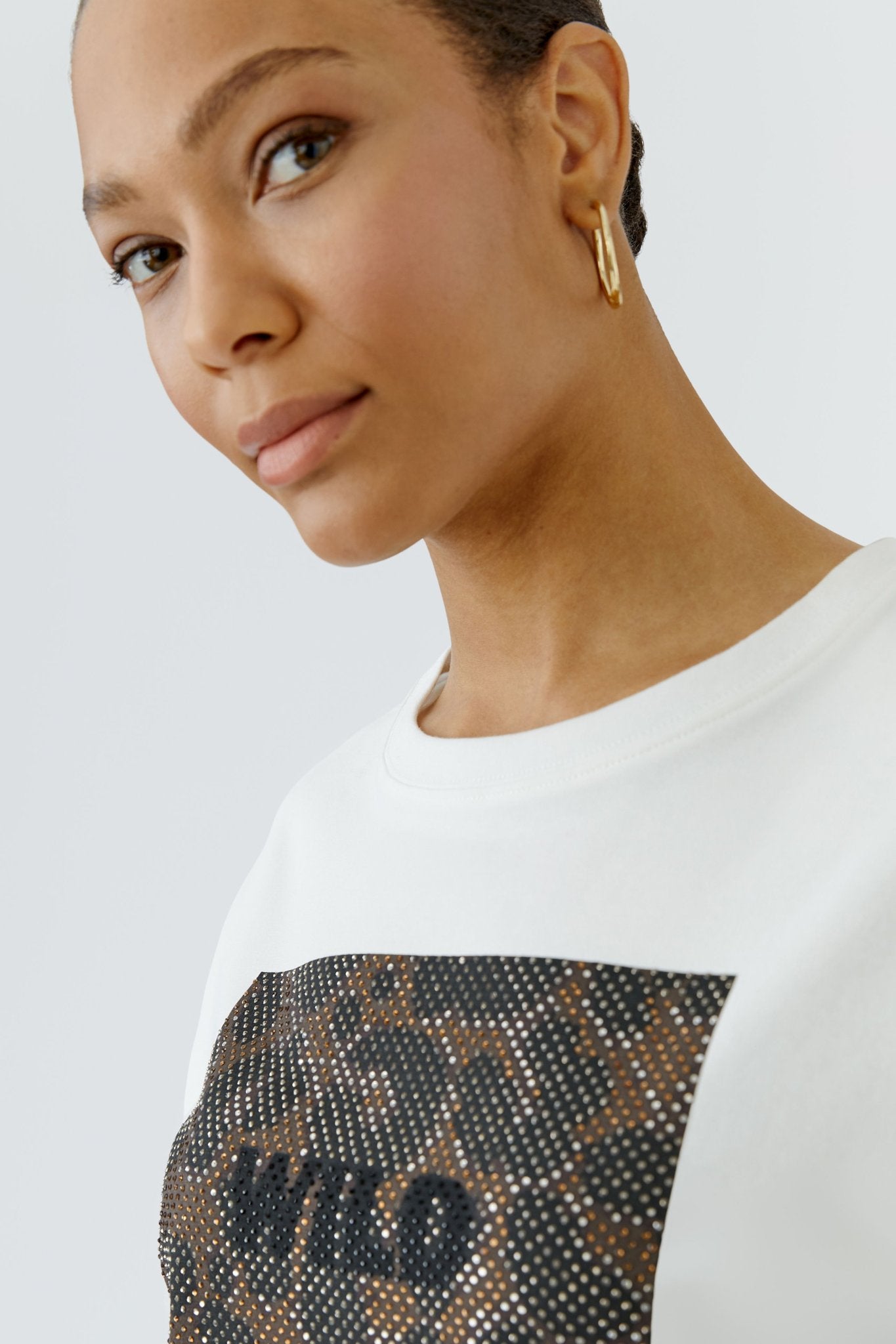T-Shirt mit plaziertem Motiv