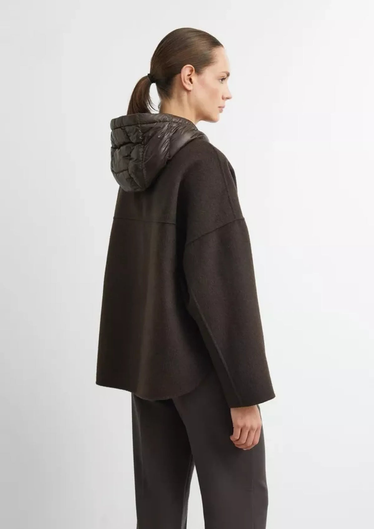 Wolljacke mit Kapuze