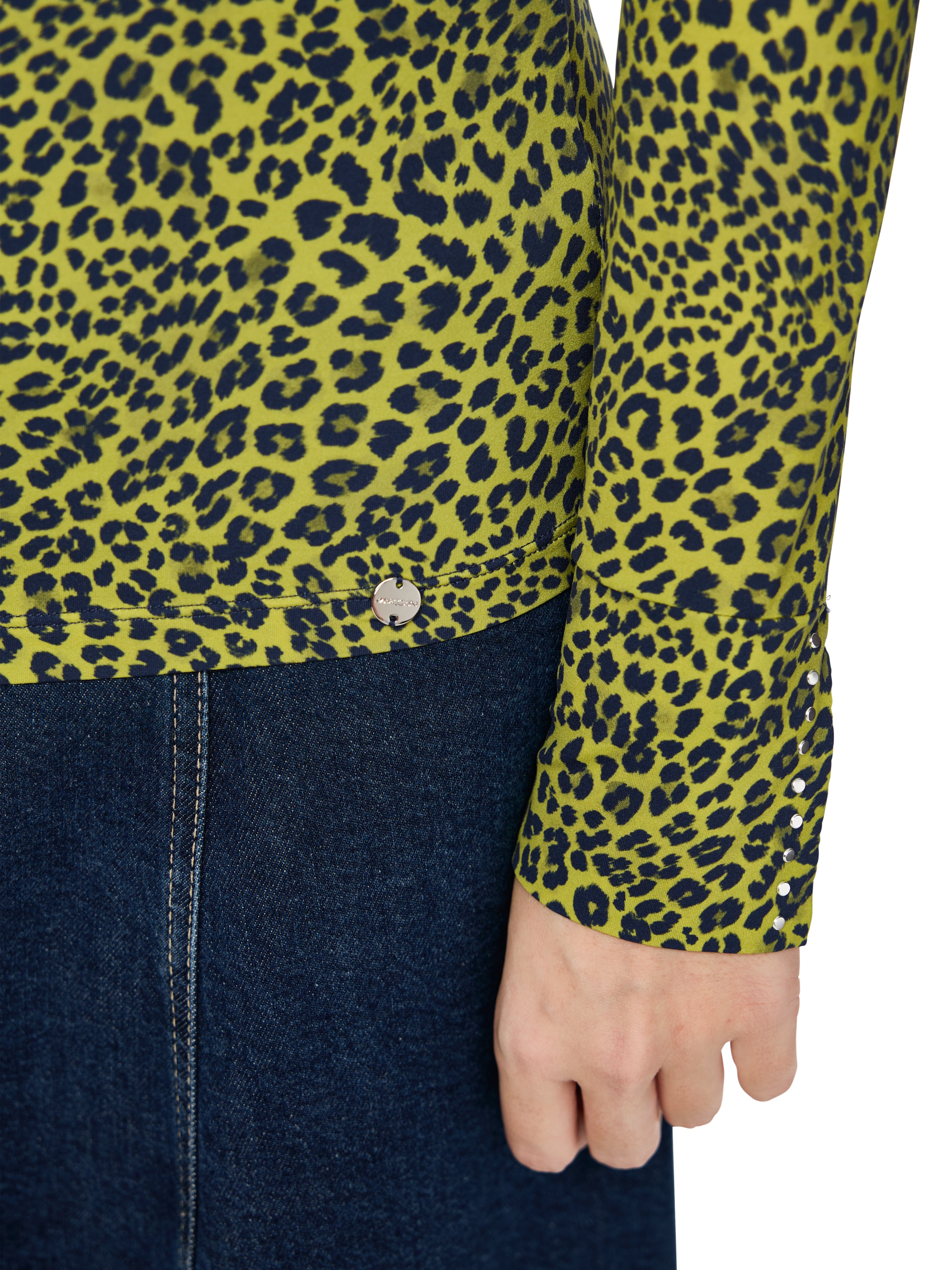 Longsleeve mit Leo-Print