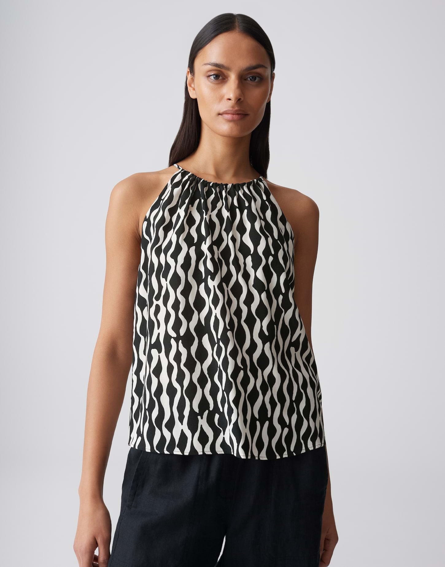 Neckholder Top FOYAGE MOTION