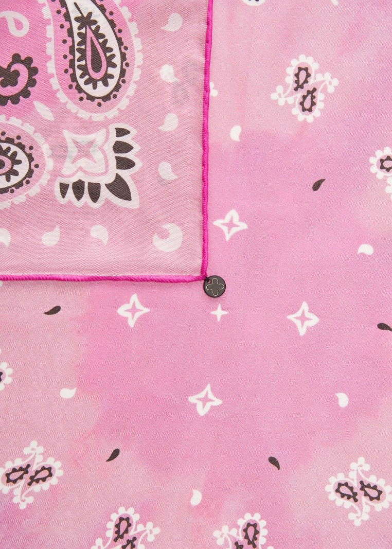 Nicki Tuch mit Paisley-Muster