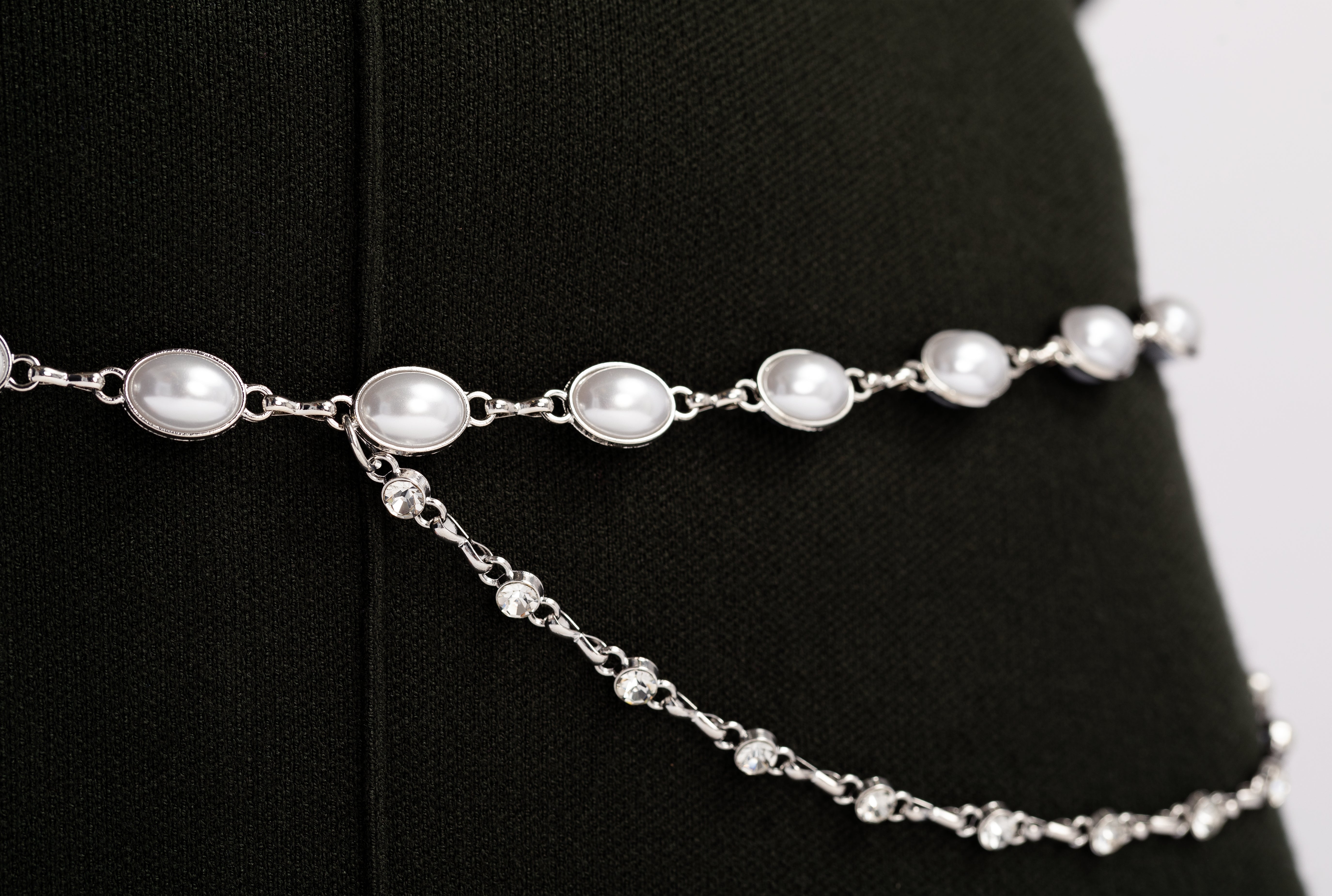 Kettengürtel mit Perlen