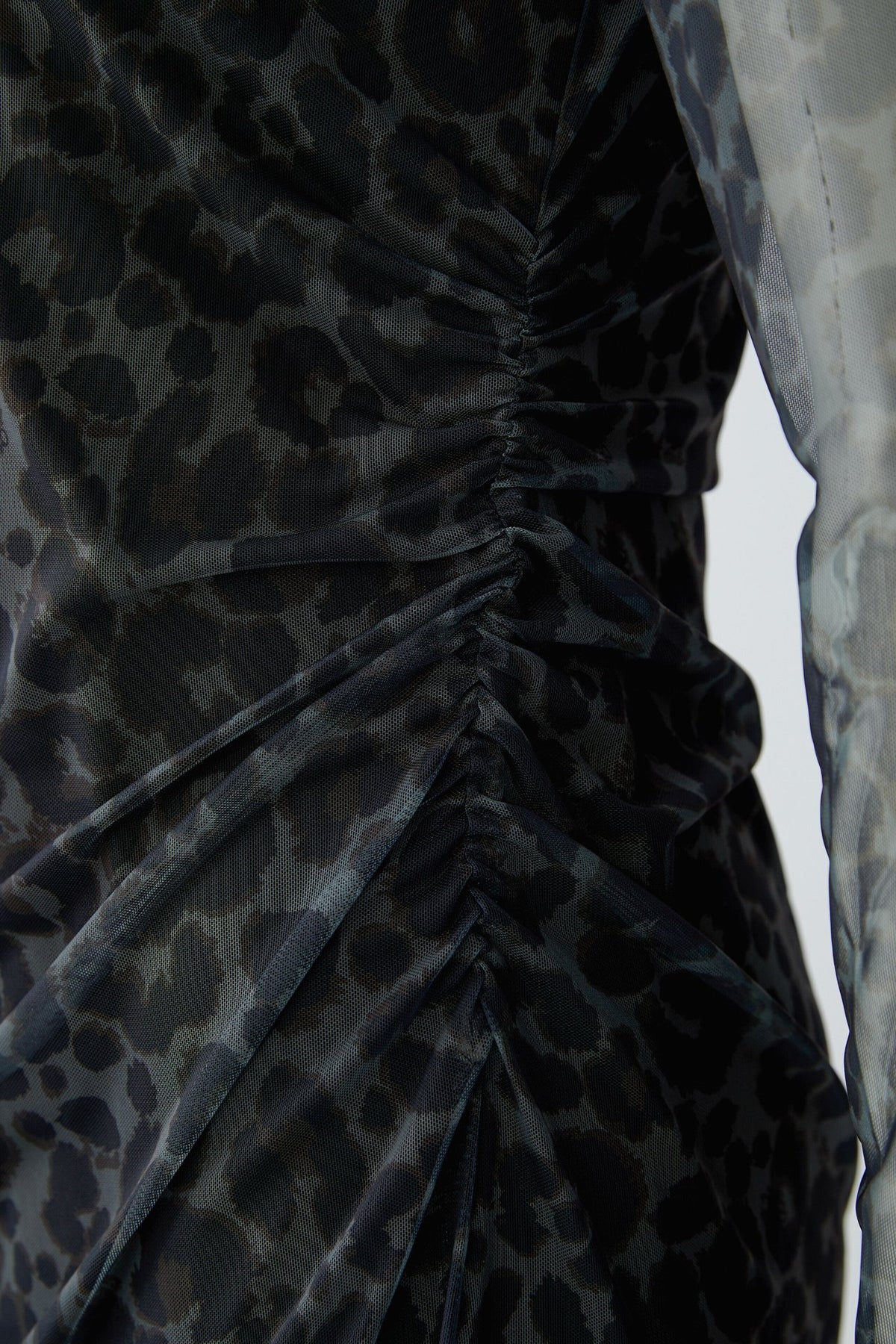 Kleid mit Leopardenprint