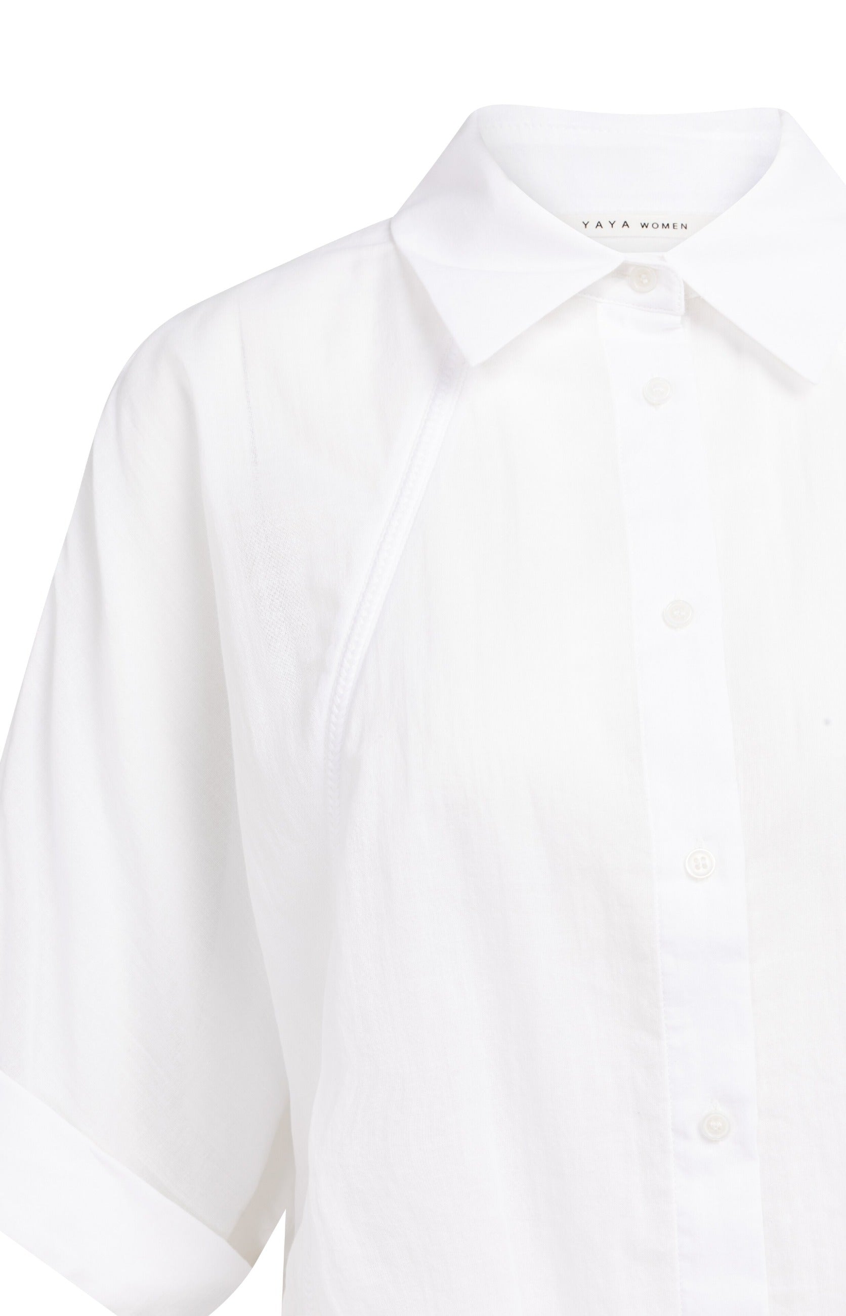 Bluse mit geflochtenen Einsätzen