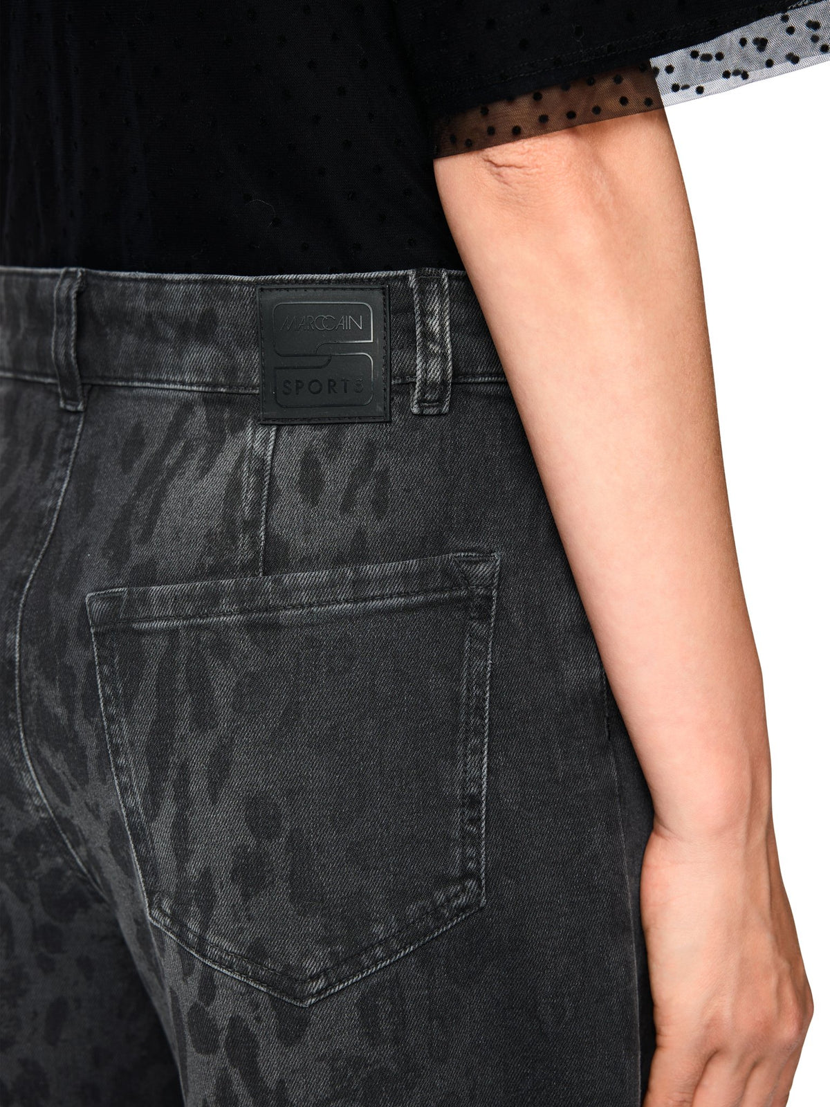 Jeans RUMA mit Leo-Design