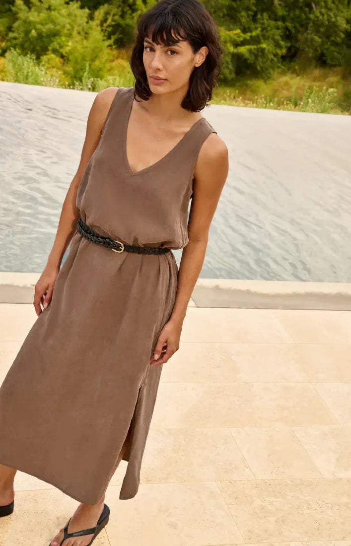 Kleid in Knitteroptik mit V-Ausschnitt