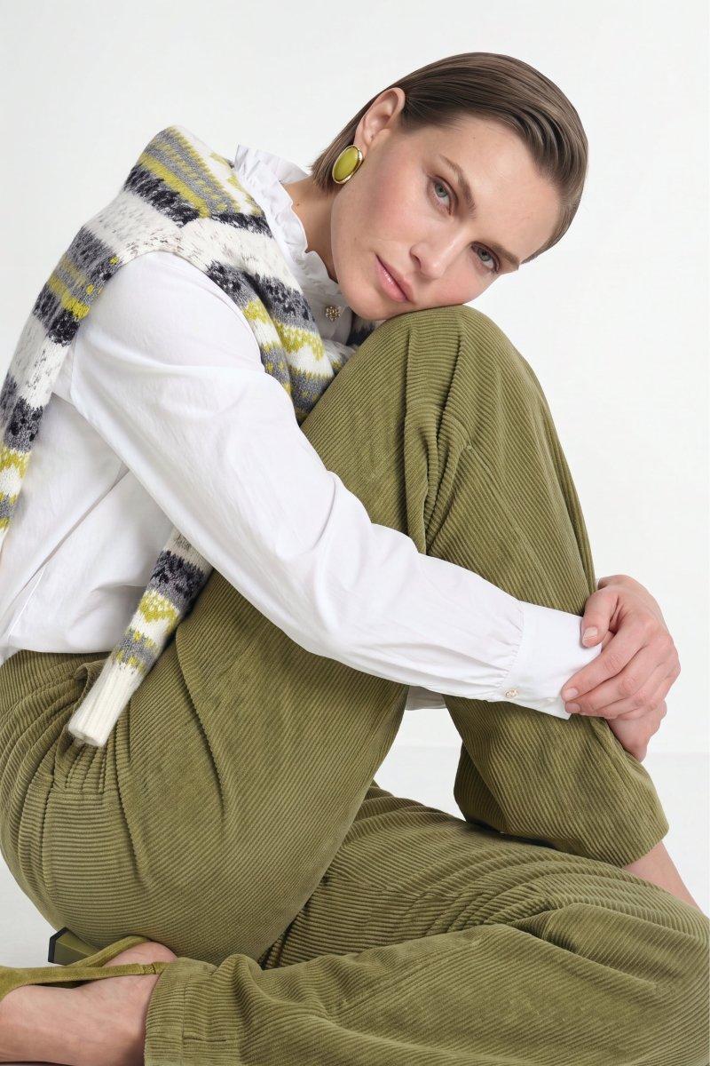Cordhose mit weitem Bein