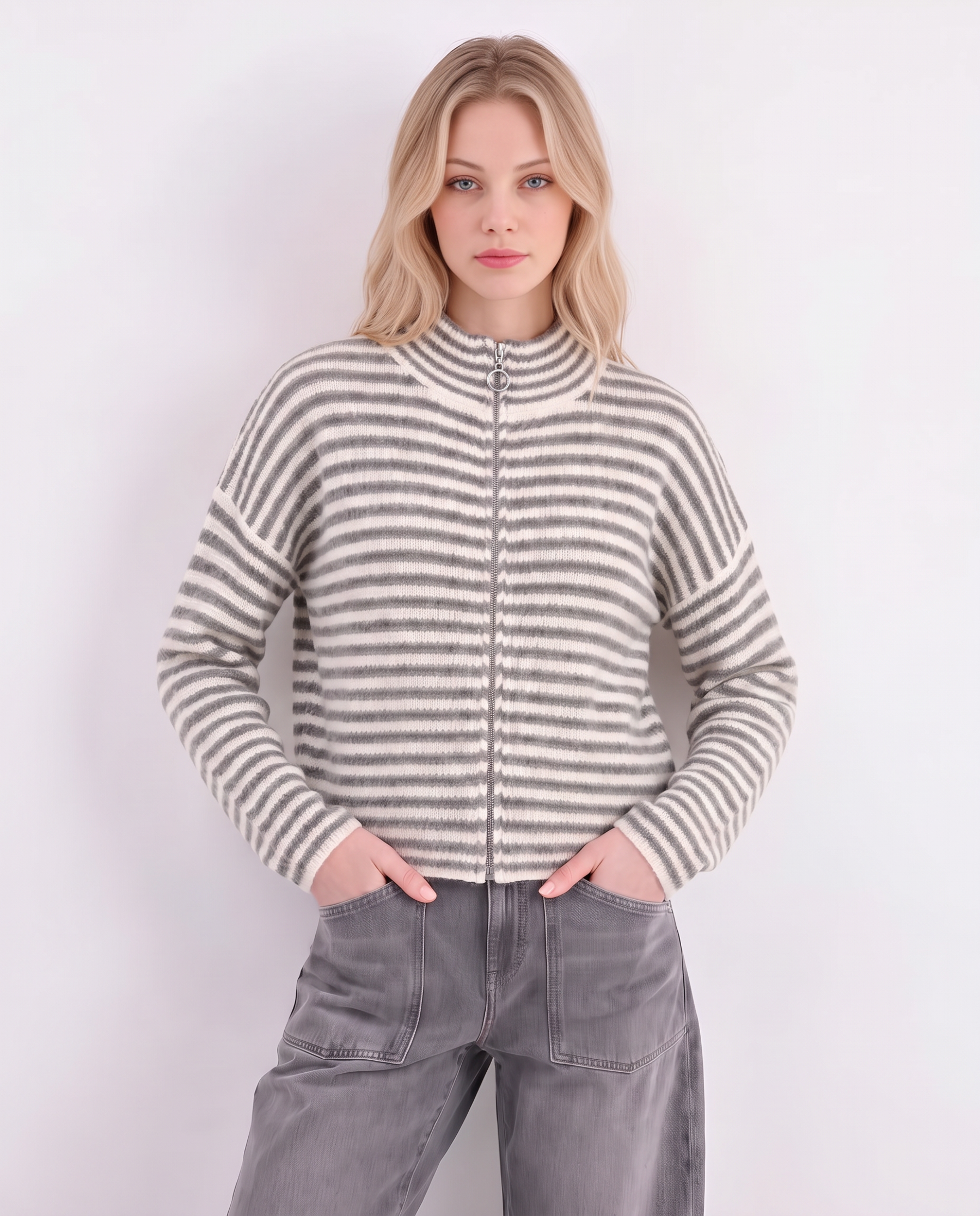 Strickjacke mit Streifen