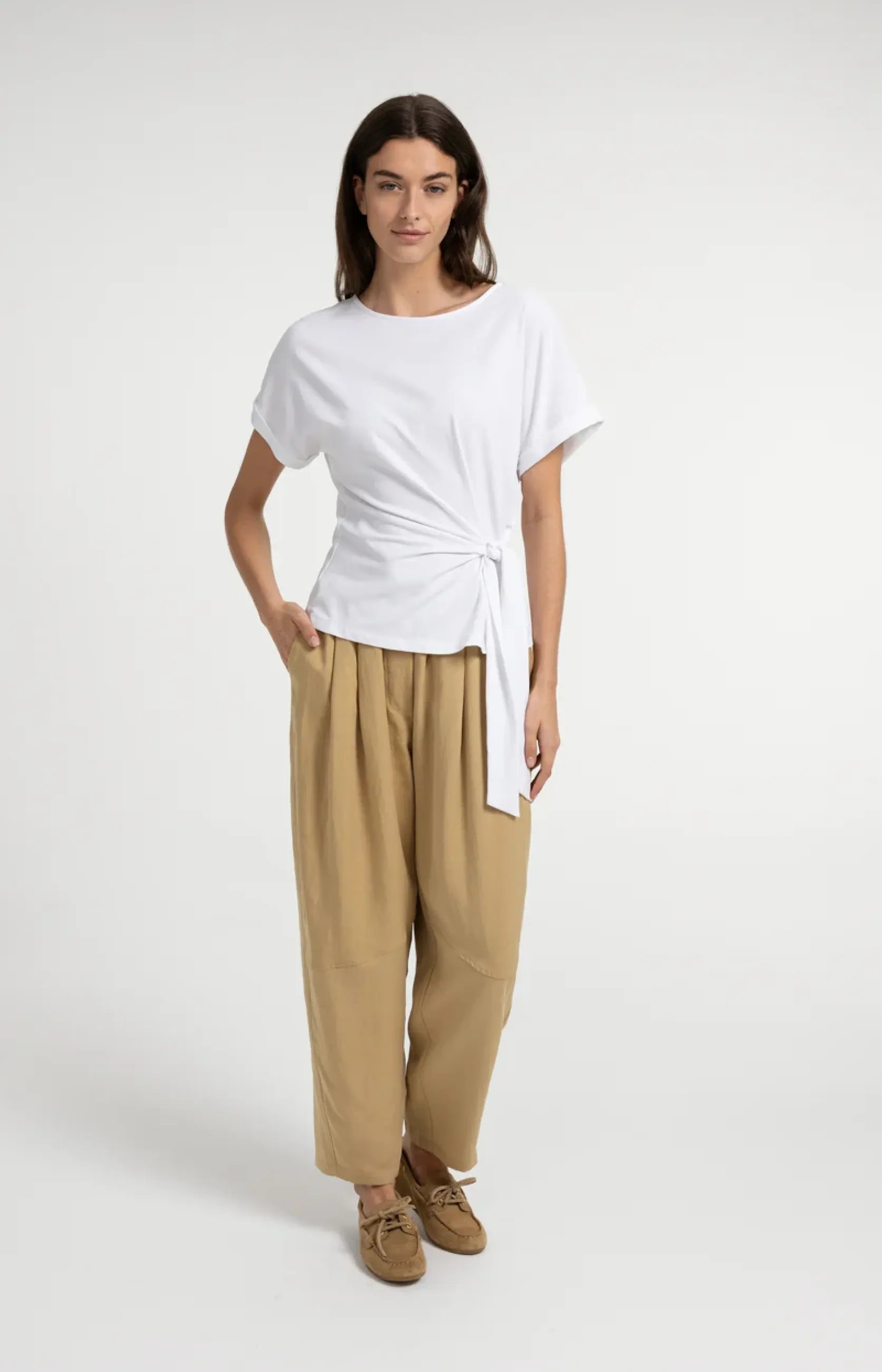 T-Shirt mit Knotendetail