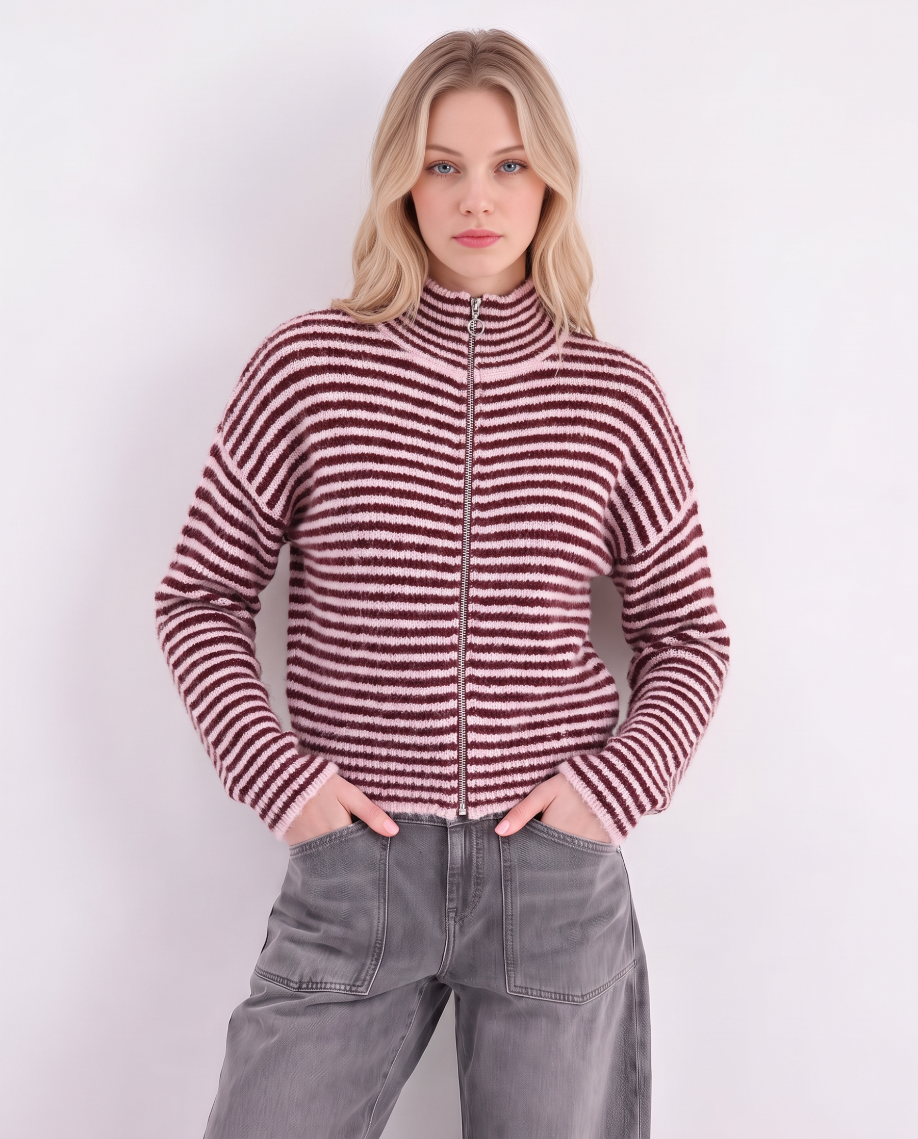 Strickjacke mit Streifen