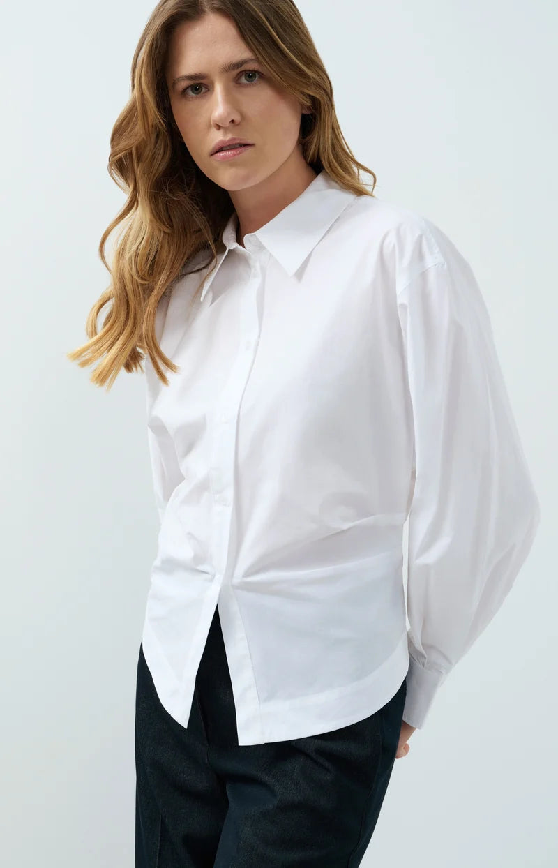 Bluse mit Zierfalte