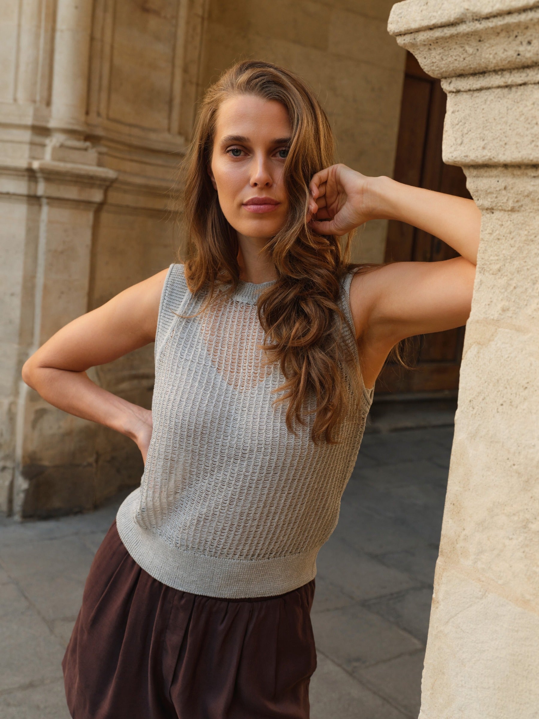 Ärmelloser Strickpullover im Lagenlook