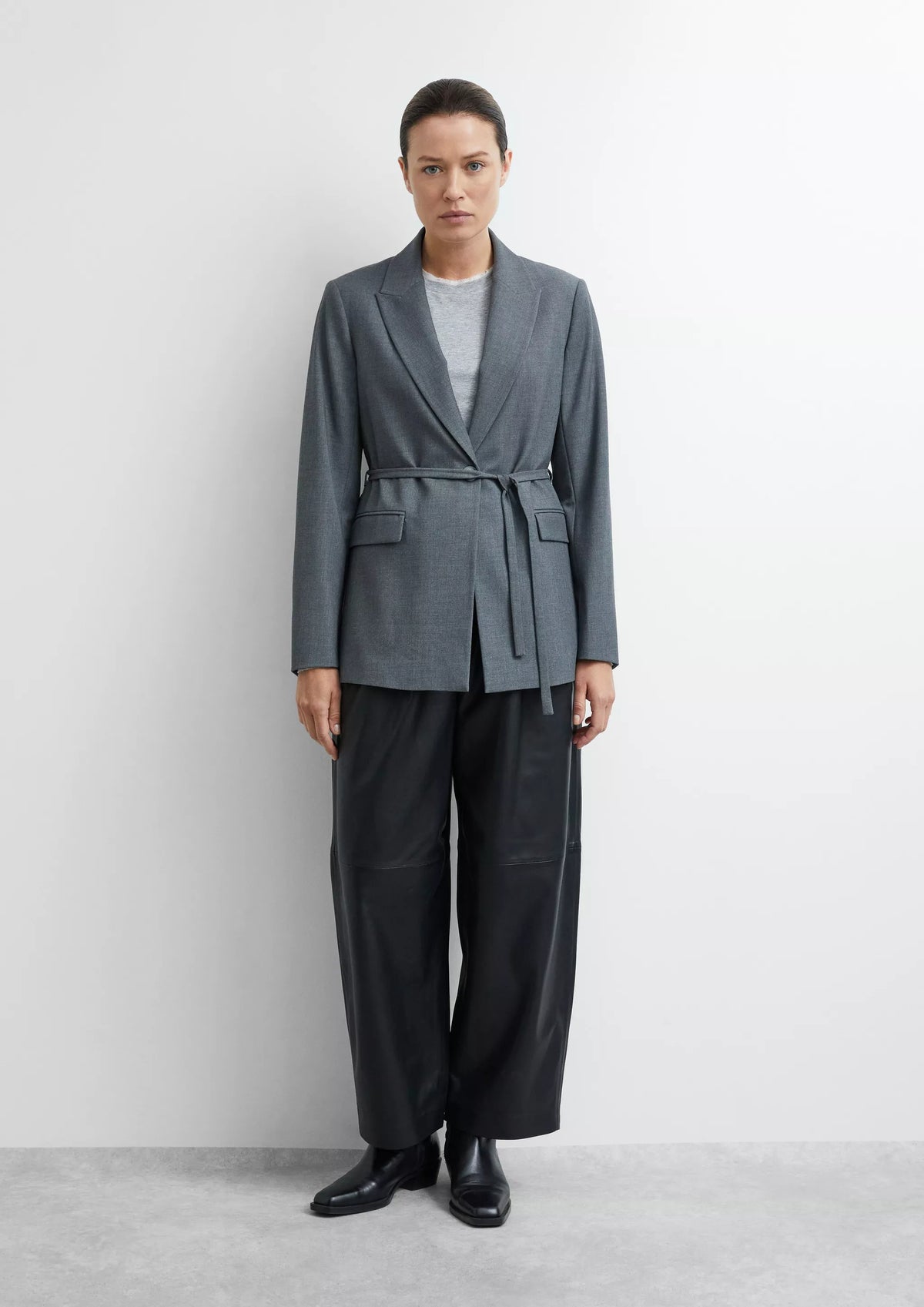 Blazer mit Bindegürtel