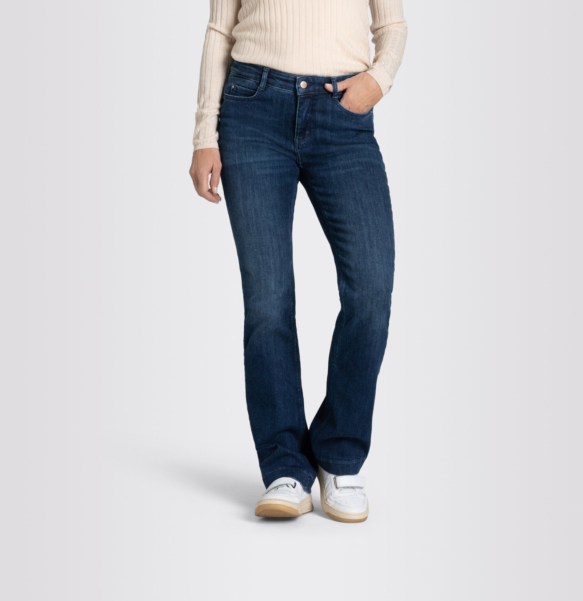 MAC Flared Leg Cobalt Authentic Wash