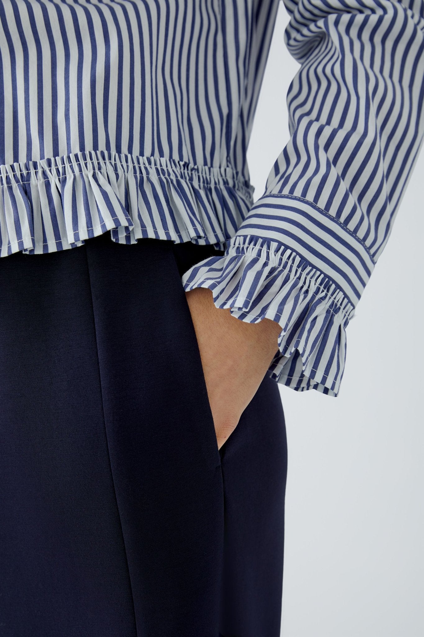 Bluse mit Volant