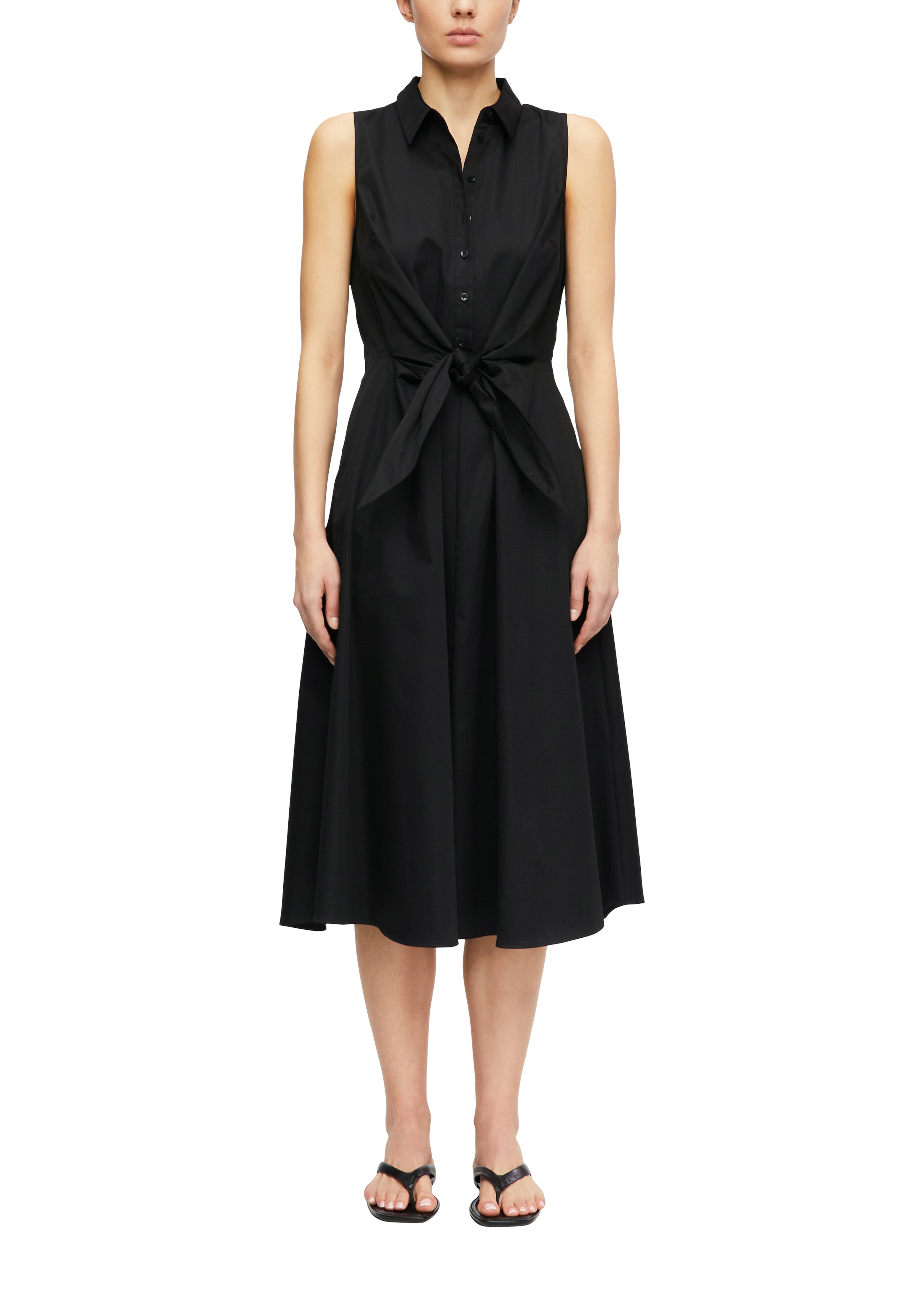 Kleid mit Bindegürtel