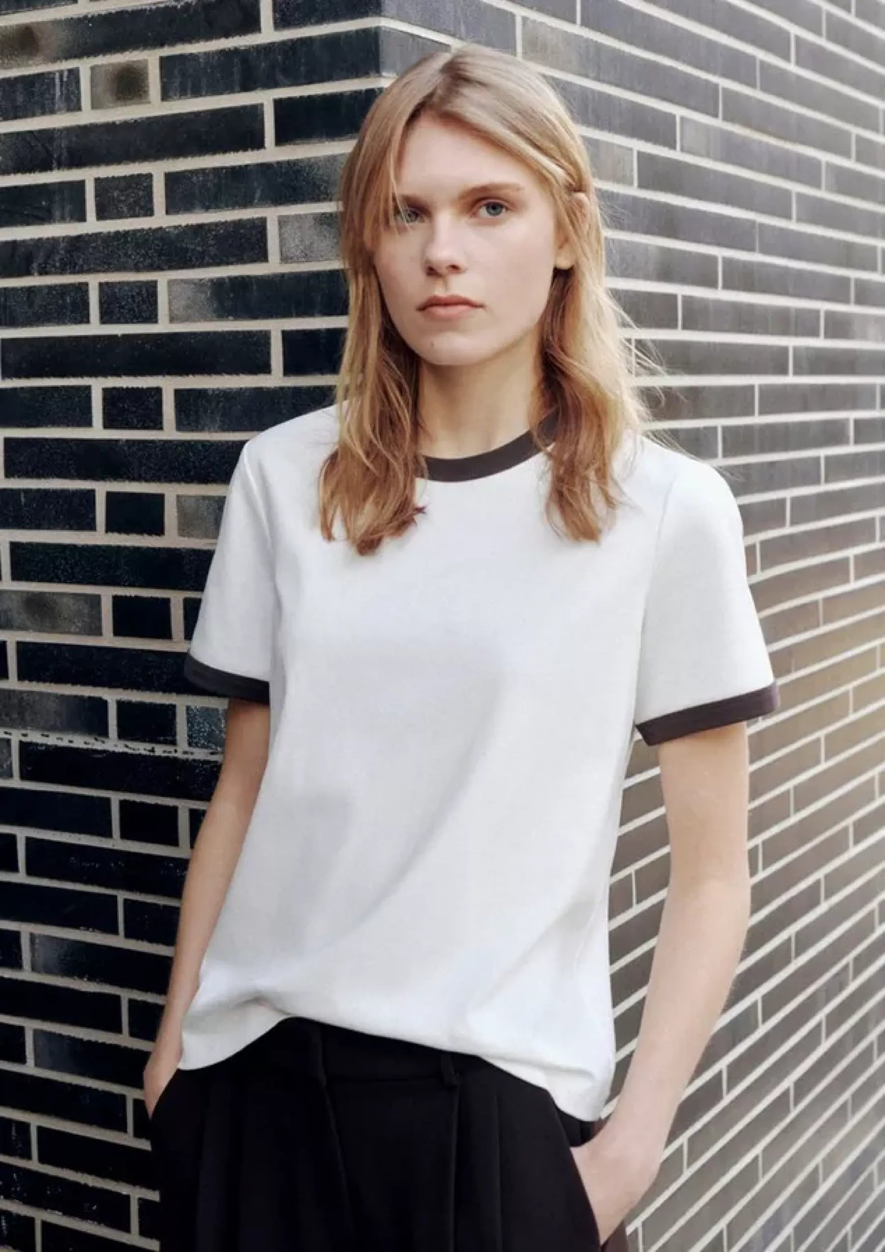 T-Shirt mit Kontrast-Details