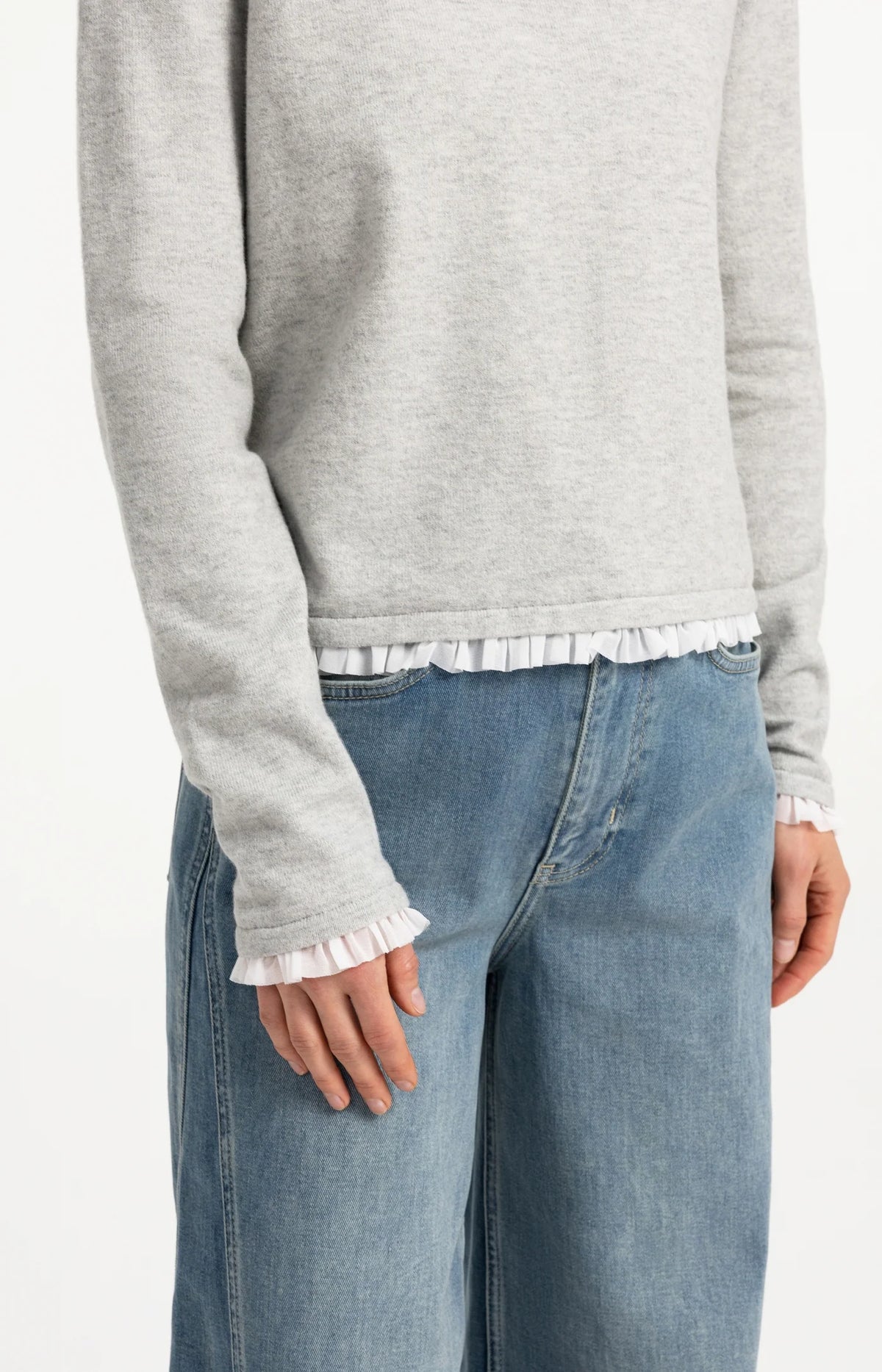 Feinstrick-Pullover mit Rüschenborten