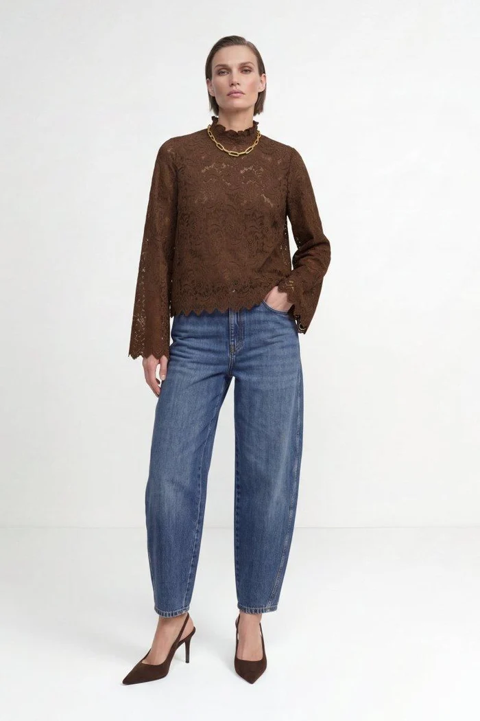 Bluse aus Spitze