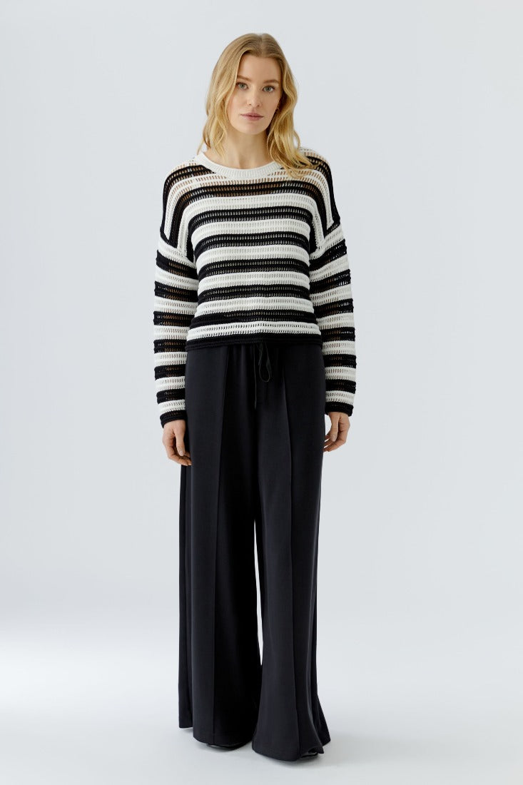 Strickpullover in Häkeloptik