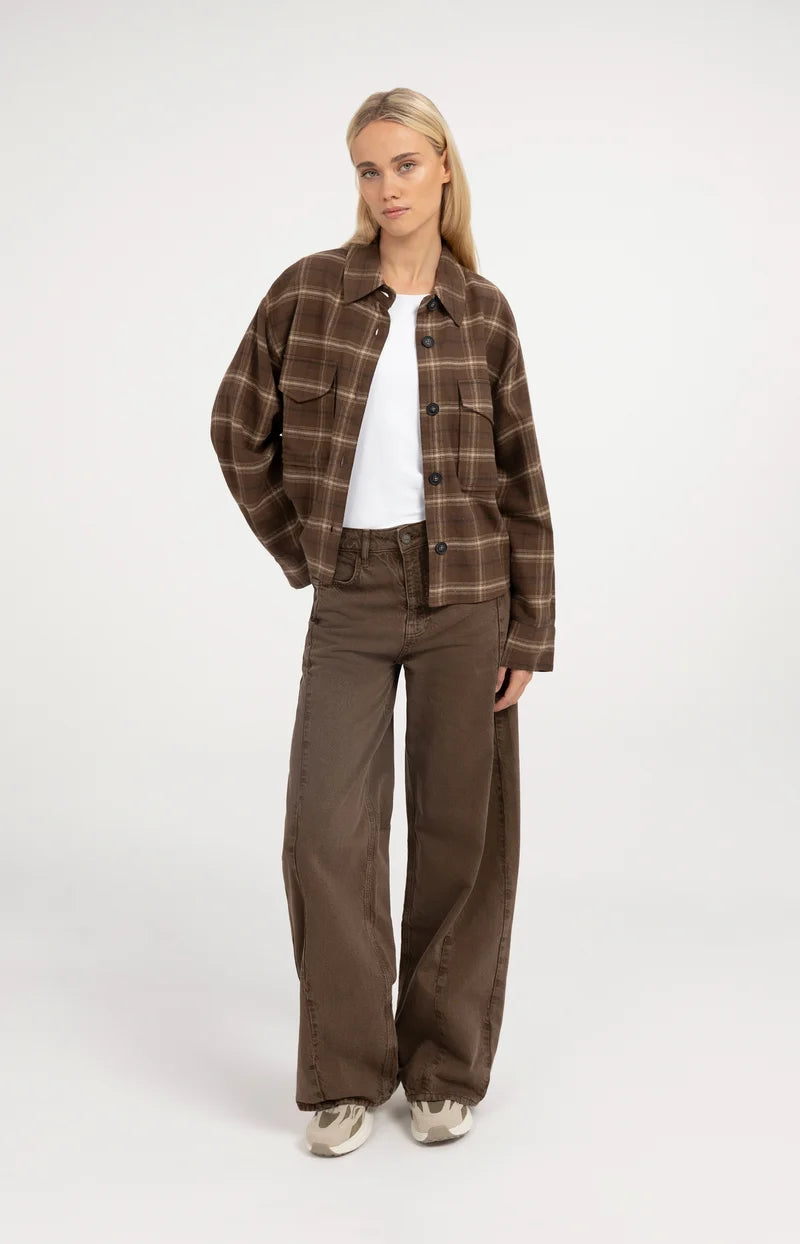 Jeans mit weitem Bein