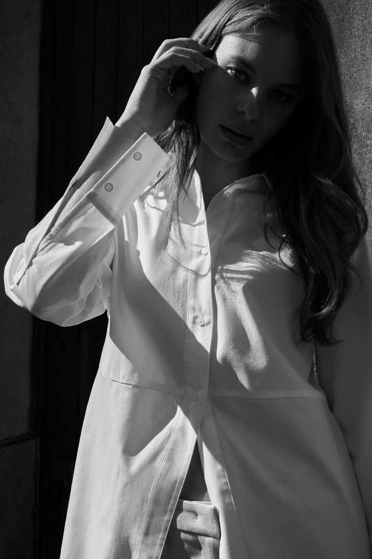 Bluse mit Seitenschlitzen