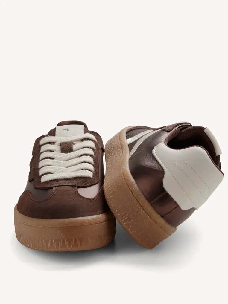 Sneaker aus Leder