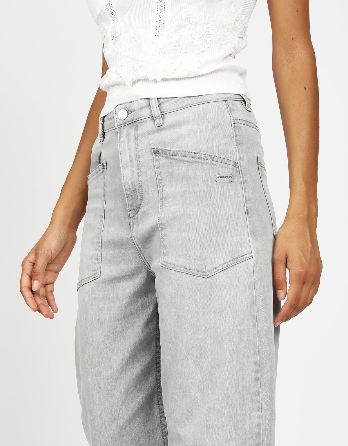 Gang O-Shape Light Grey Wash