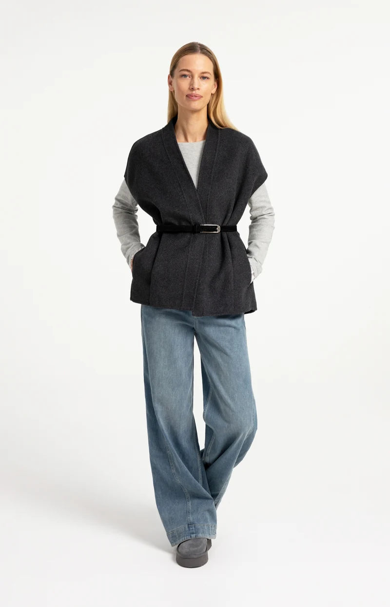 Feinstrick-Pullover mit Rüschenborten
