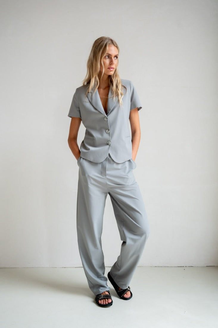 Penn & Ink Blazer Monument