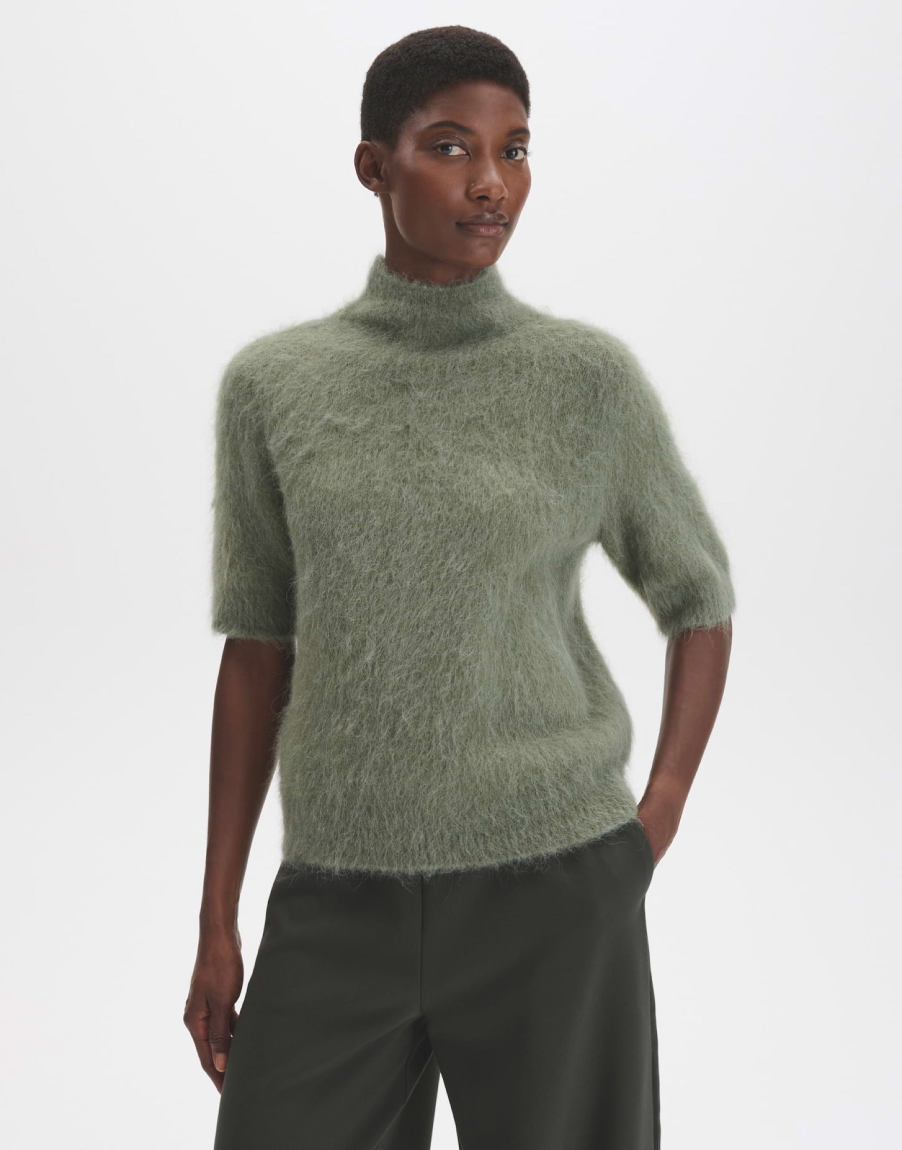 Boxy Strickshirt aus flauschigem Effektgarn