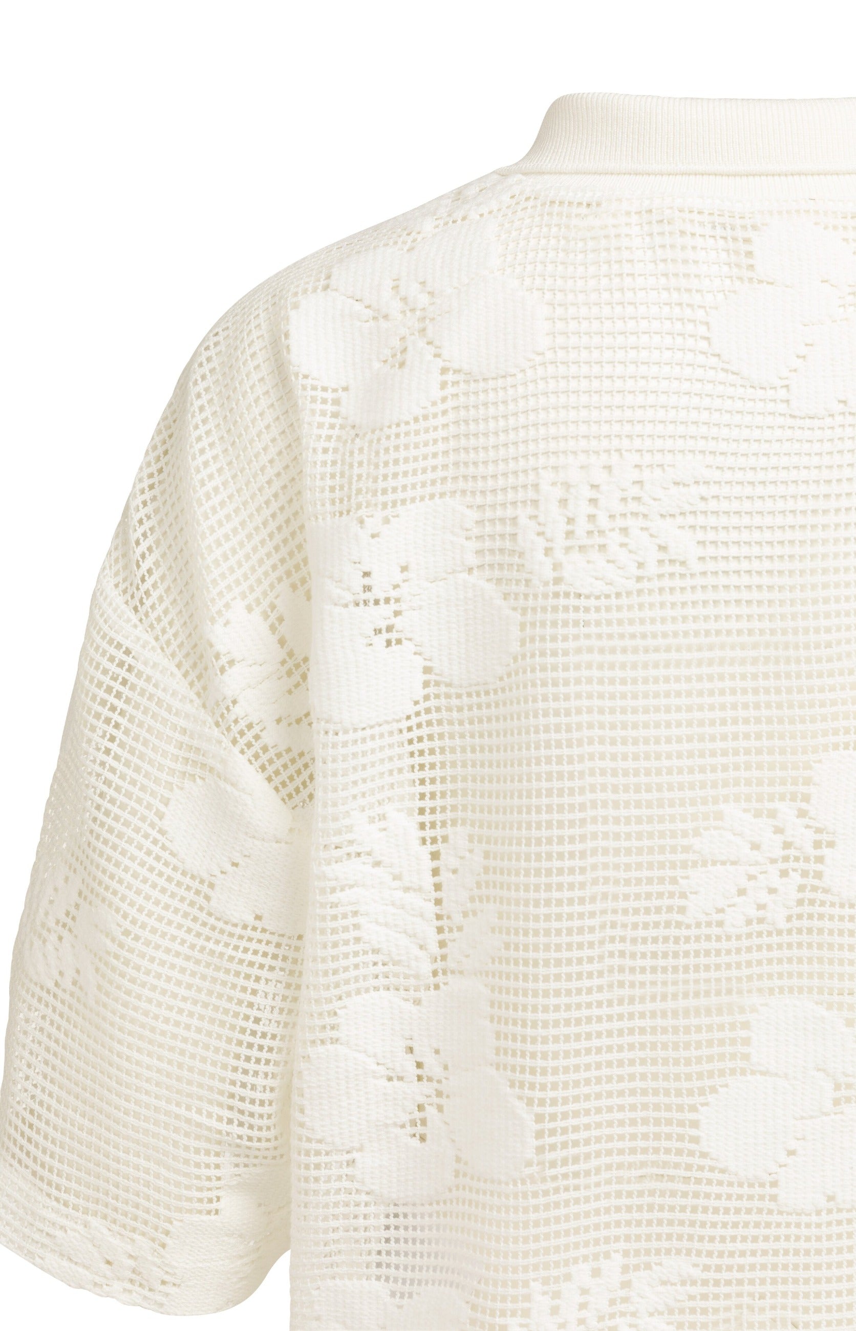 Häkeljacke mit Blumenmuster