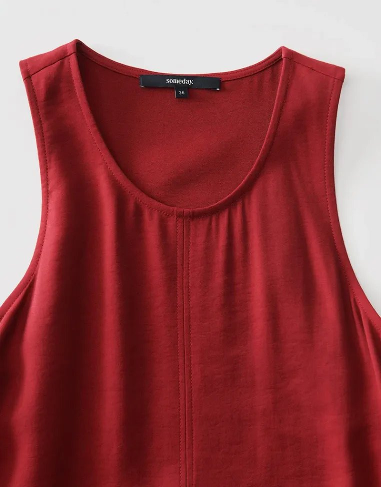 someday Kleider Ruby Red