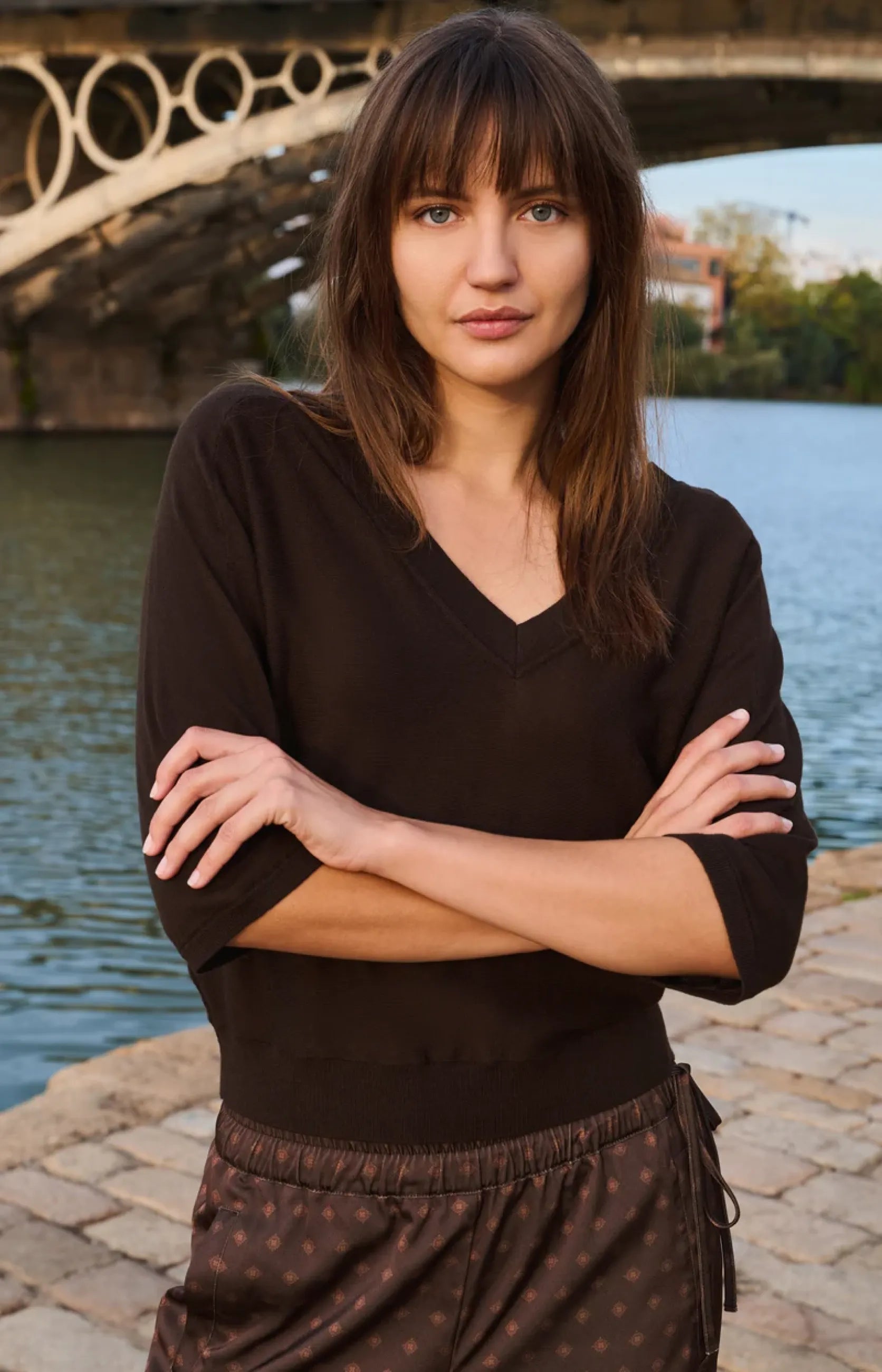 Pullover mit sichtbaren Nähten
