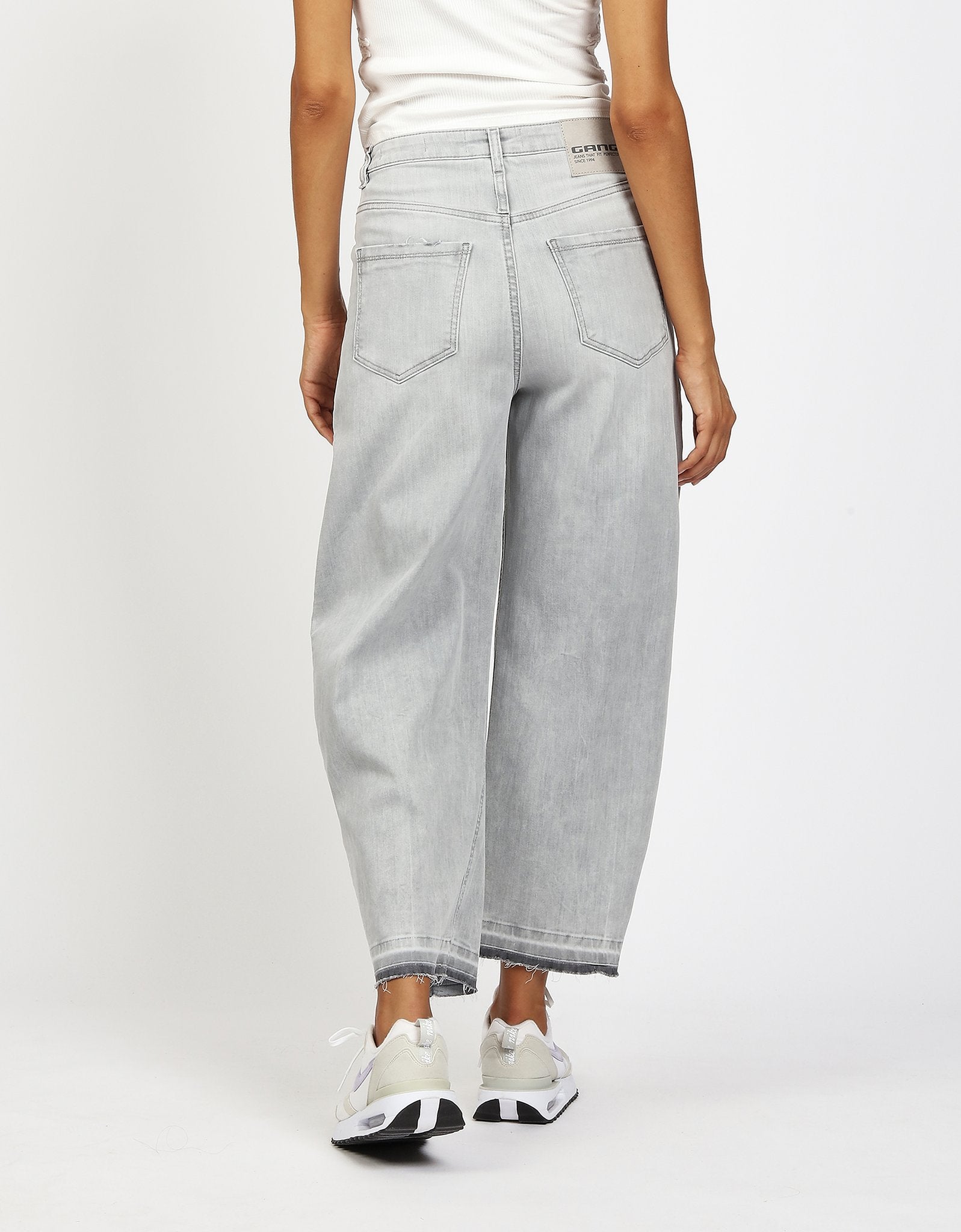 Gang O-Shape Light Grey Wash