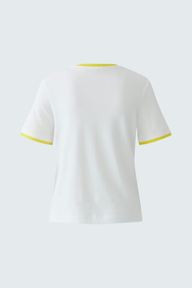 T-Shirt mit Perlen bestickt