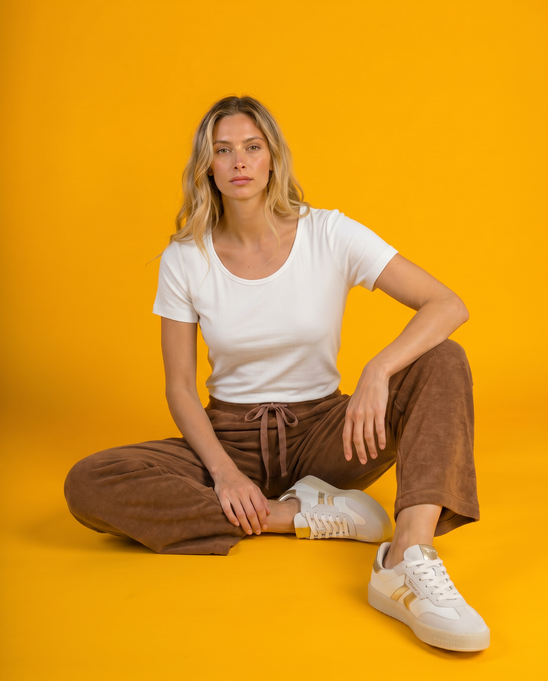 Joggpants mit weitem Bein