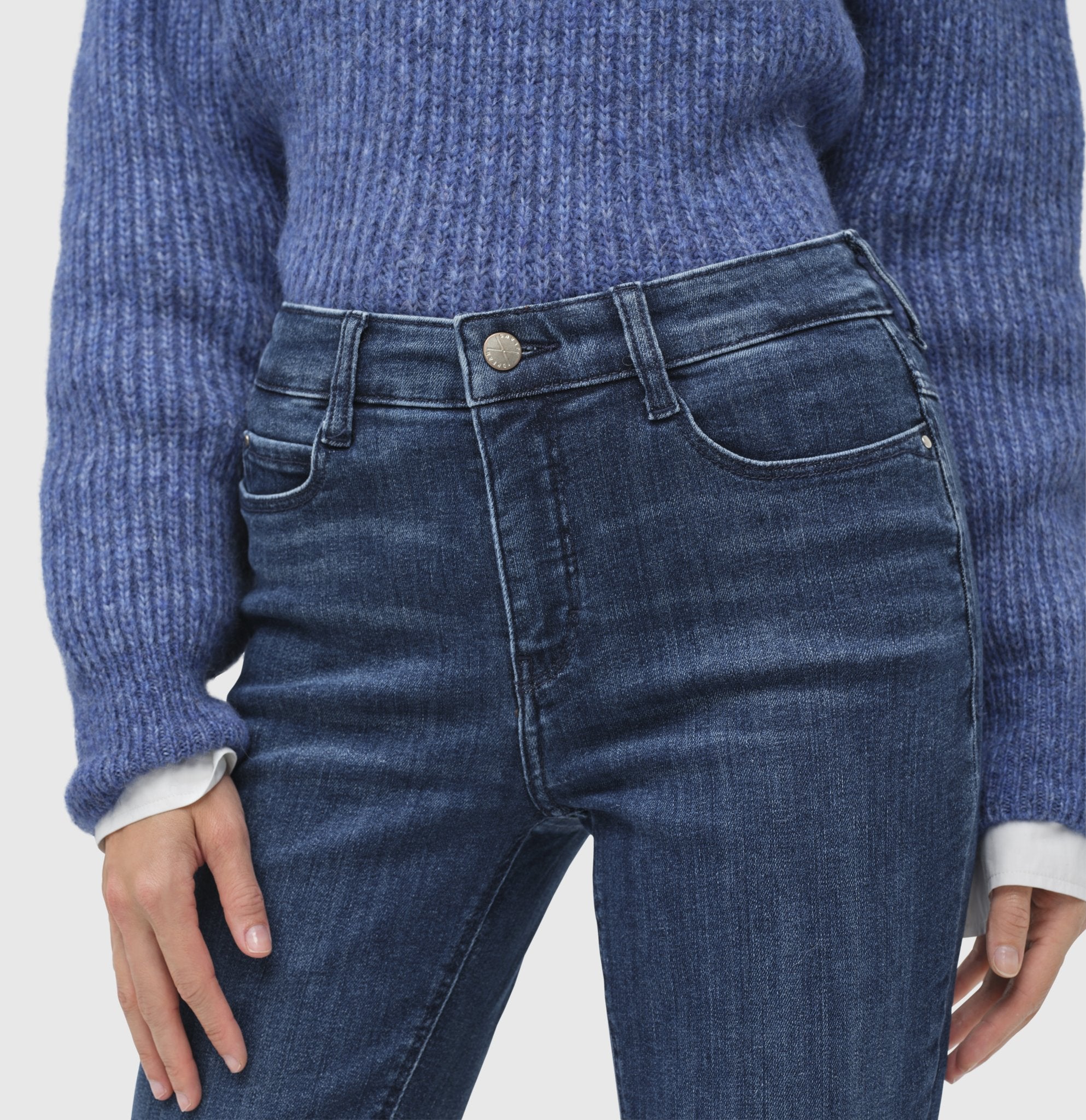 MAC Flared Leg Cobalt Authentic Wash