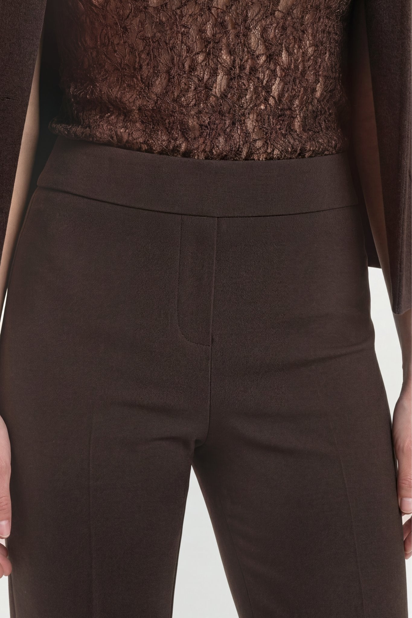 Schlichte Stoffhose mit elastischem Bund