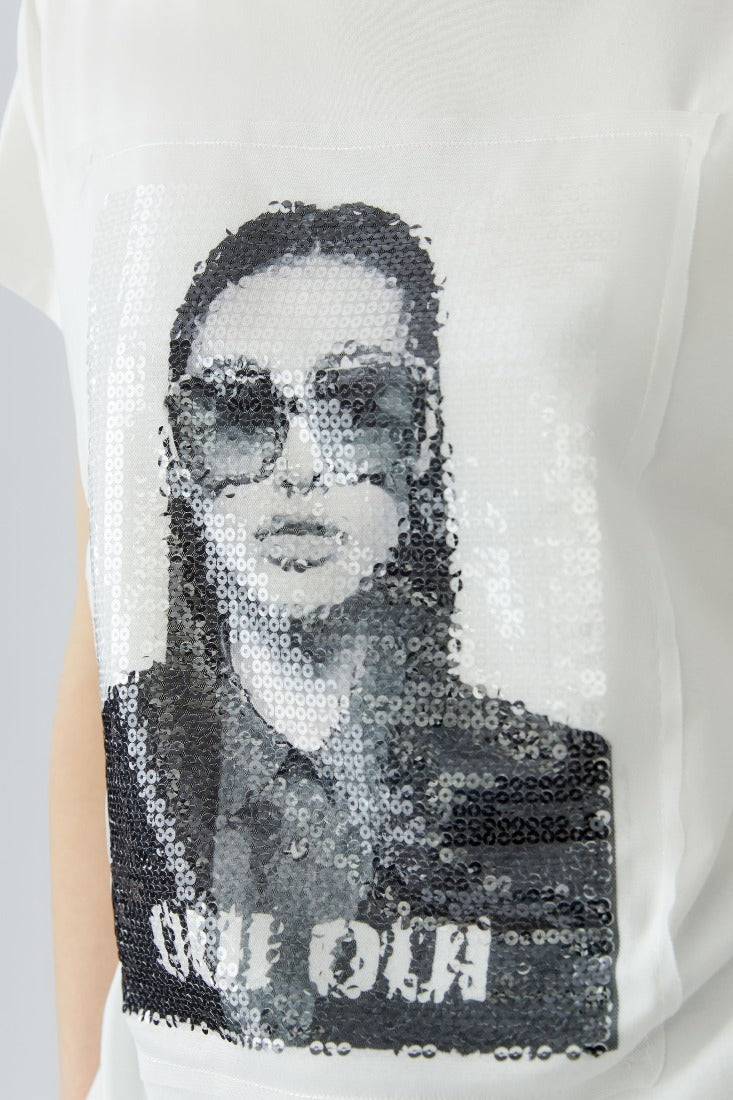 T-Shirt mit Netzpatch Pailletten