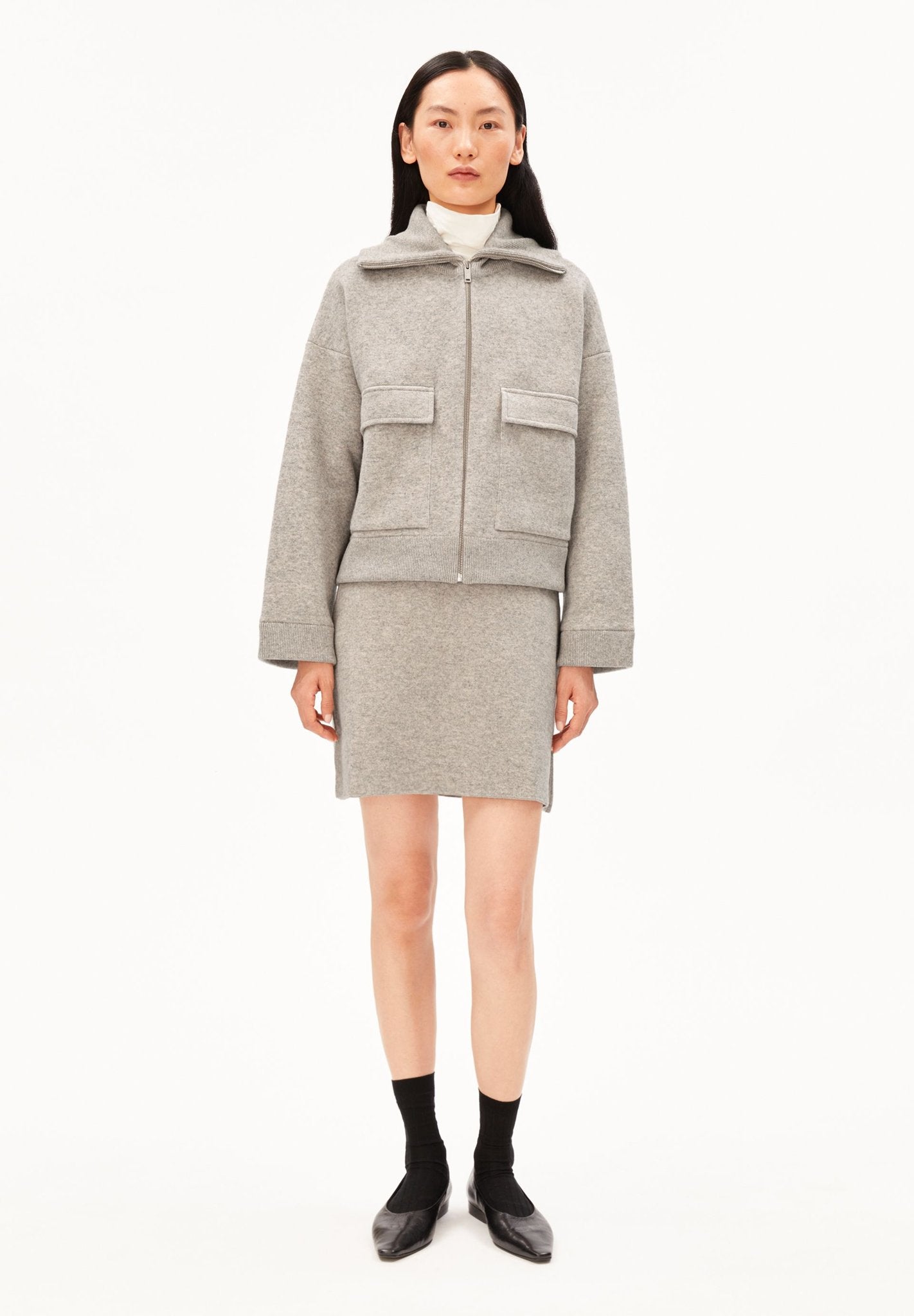 Sweatjacke mit großen Taschen