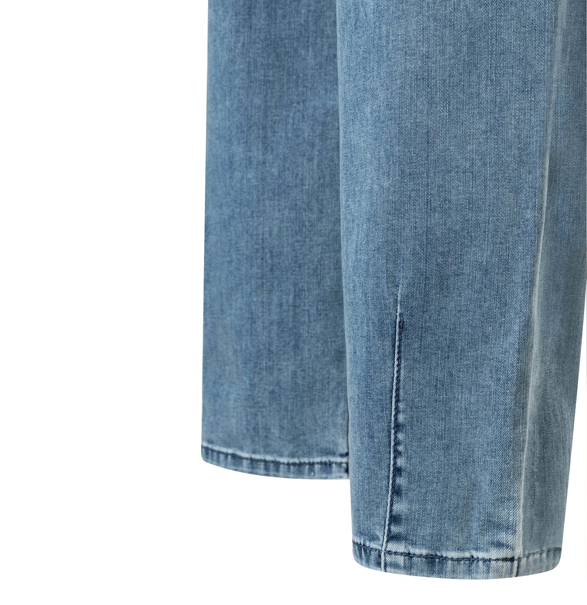 MAC Skinny Fit Random True Blue