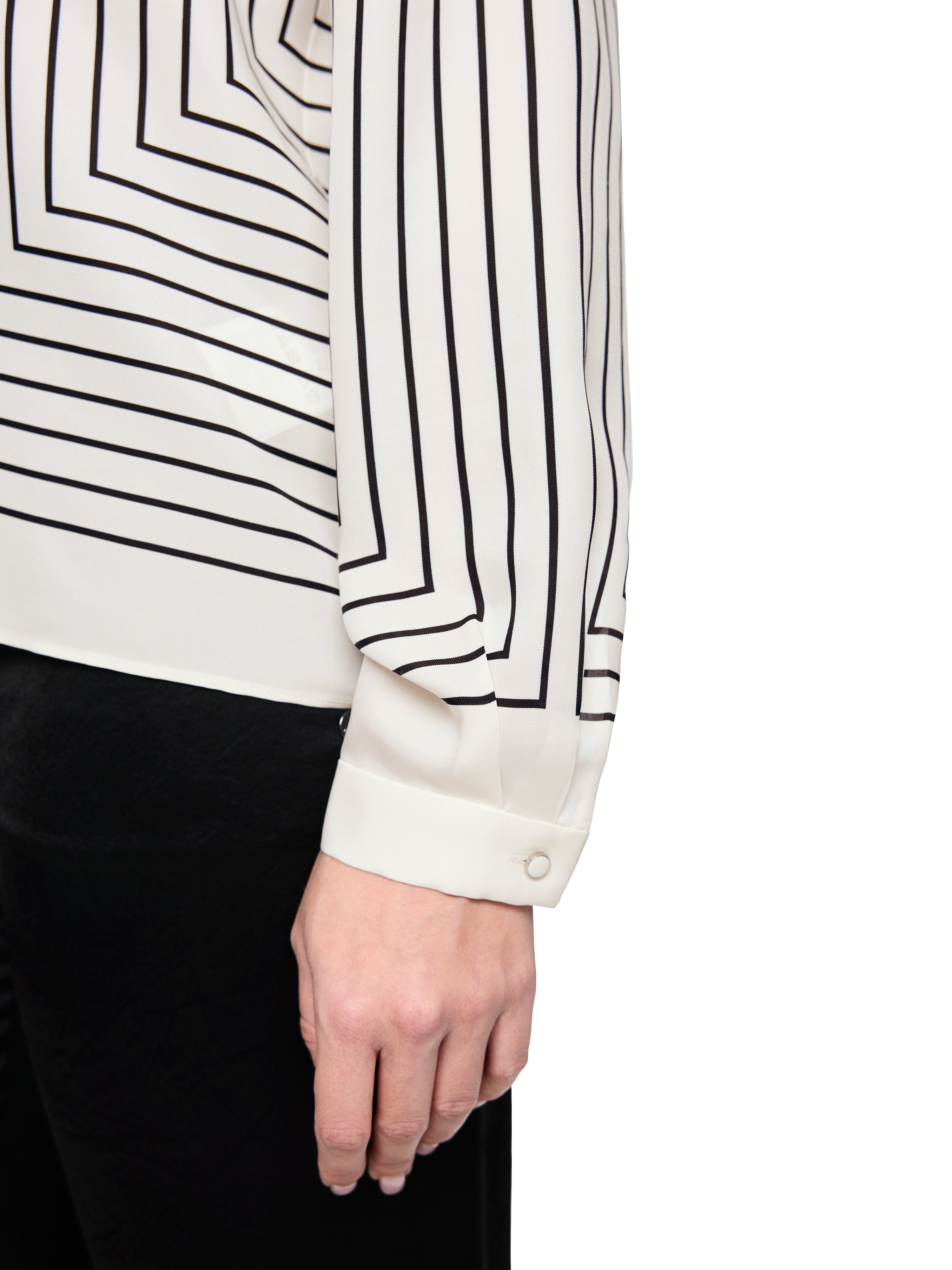 Bluse mit geometrischem Print
