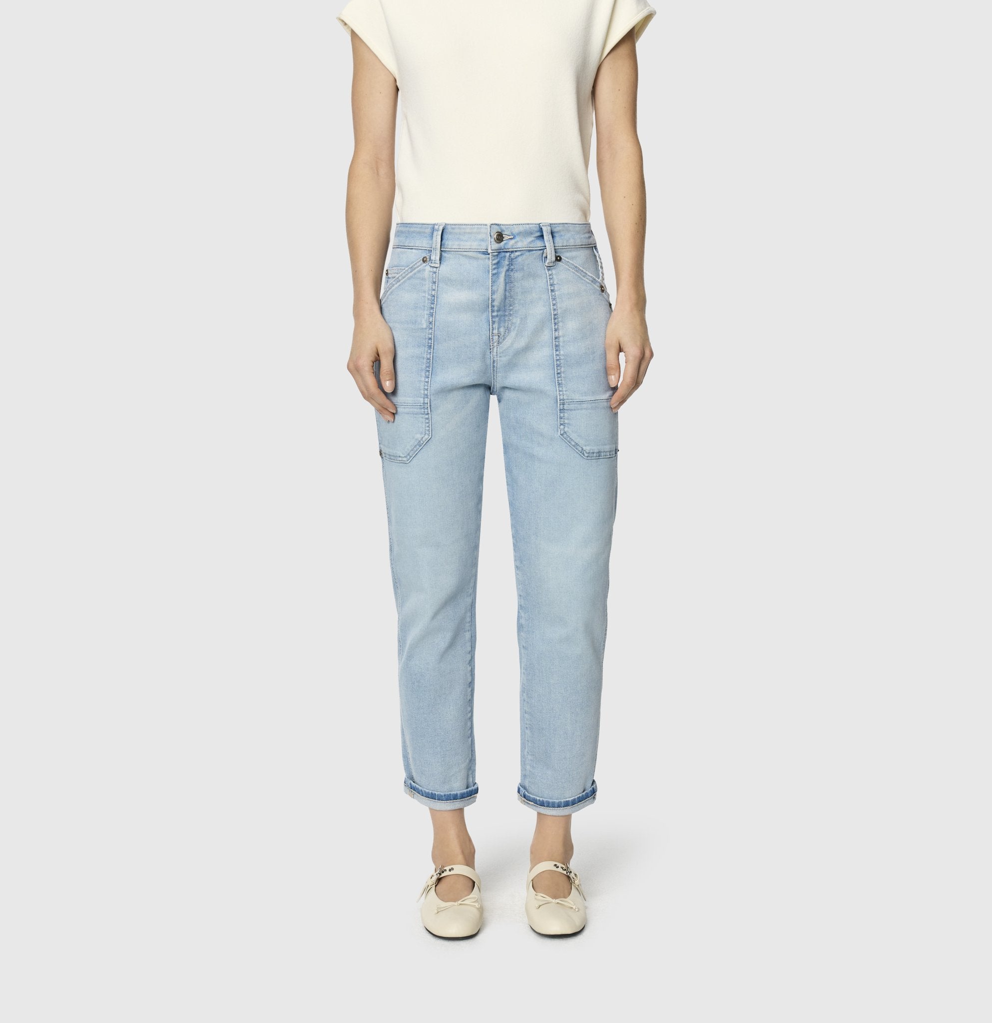 MAC Mom Fit High-Low Bleached